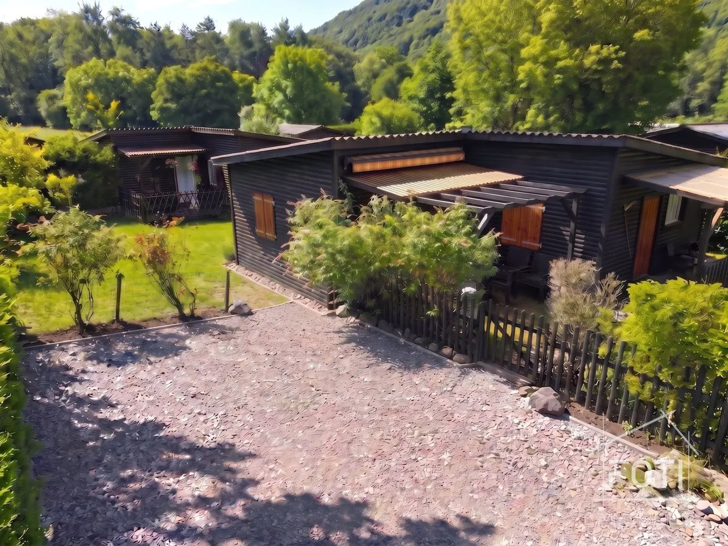 2.5 Room Chalet with View in Saint-Maurice to Renovate - Photo 4 of 12
