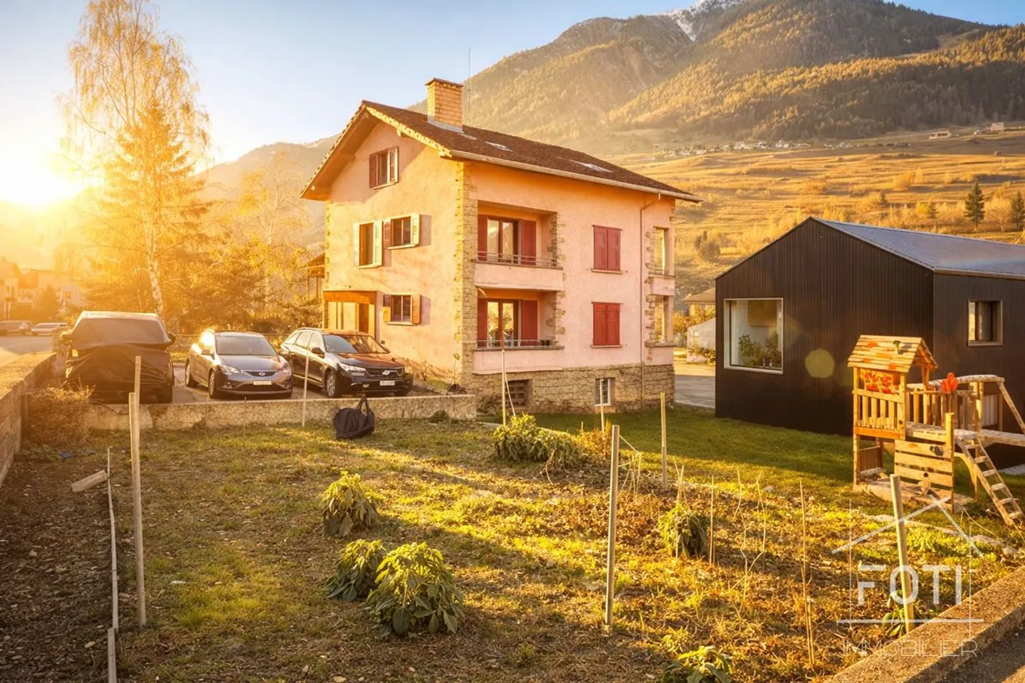 Immeuble de rendement de 5 logements. - Photo 1 of 13