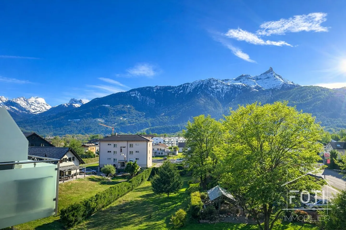 Beautiful penthouse with large balcony and view - Massongex - Photo 3 of 13