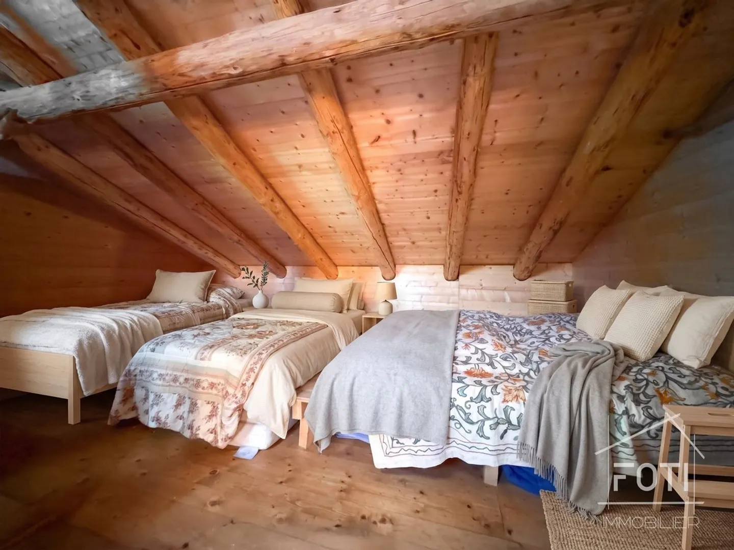 Rare property - 7.5-room chalet nestled in 28,000 m² of forest and meadow. - Photo 9 of 13
