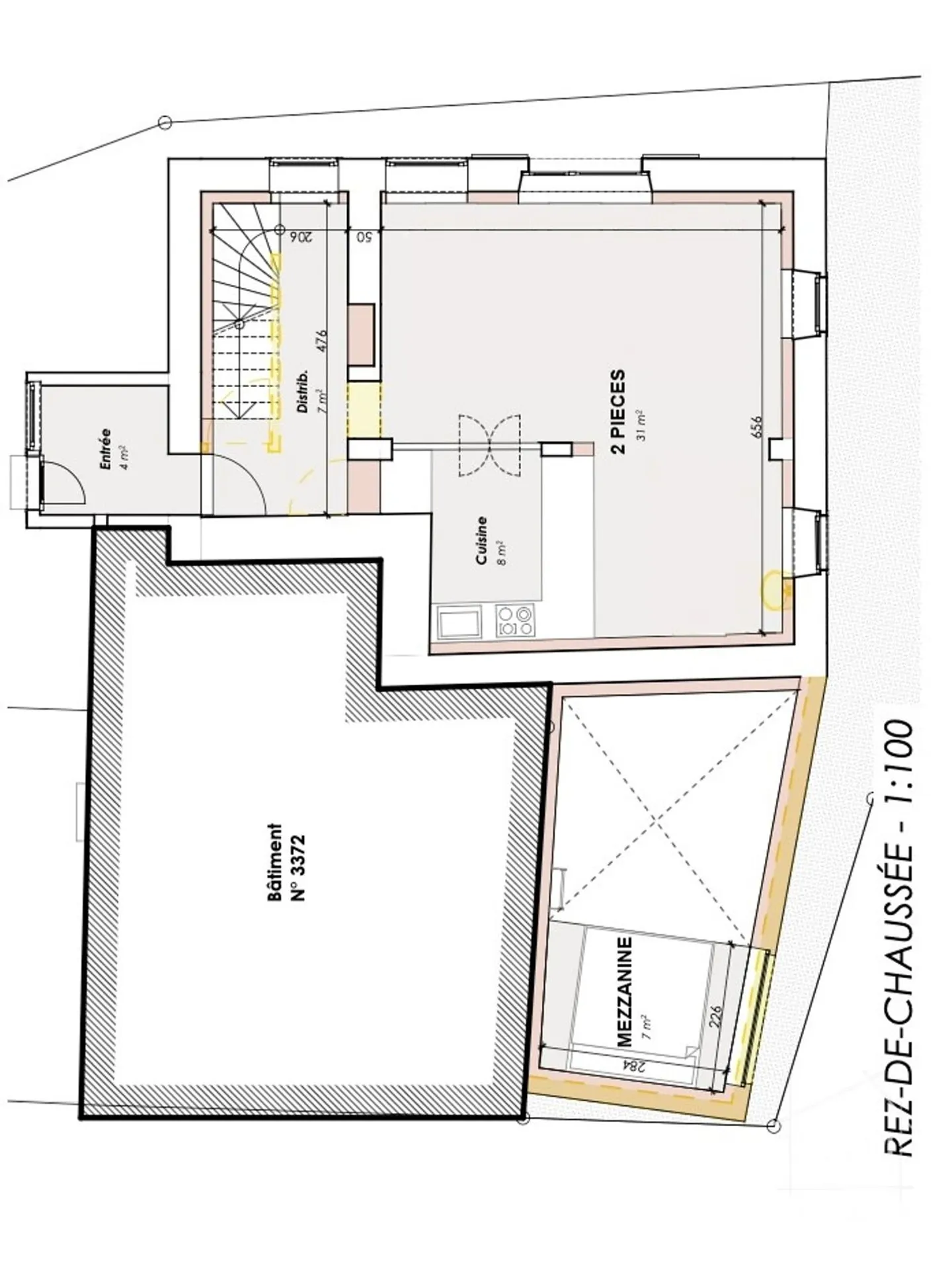Building to renovate according to your tastes and needs. - Photo 9 of 13