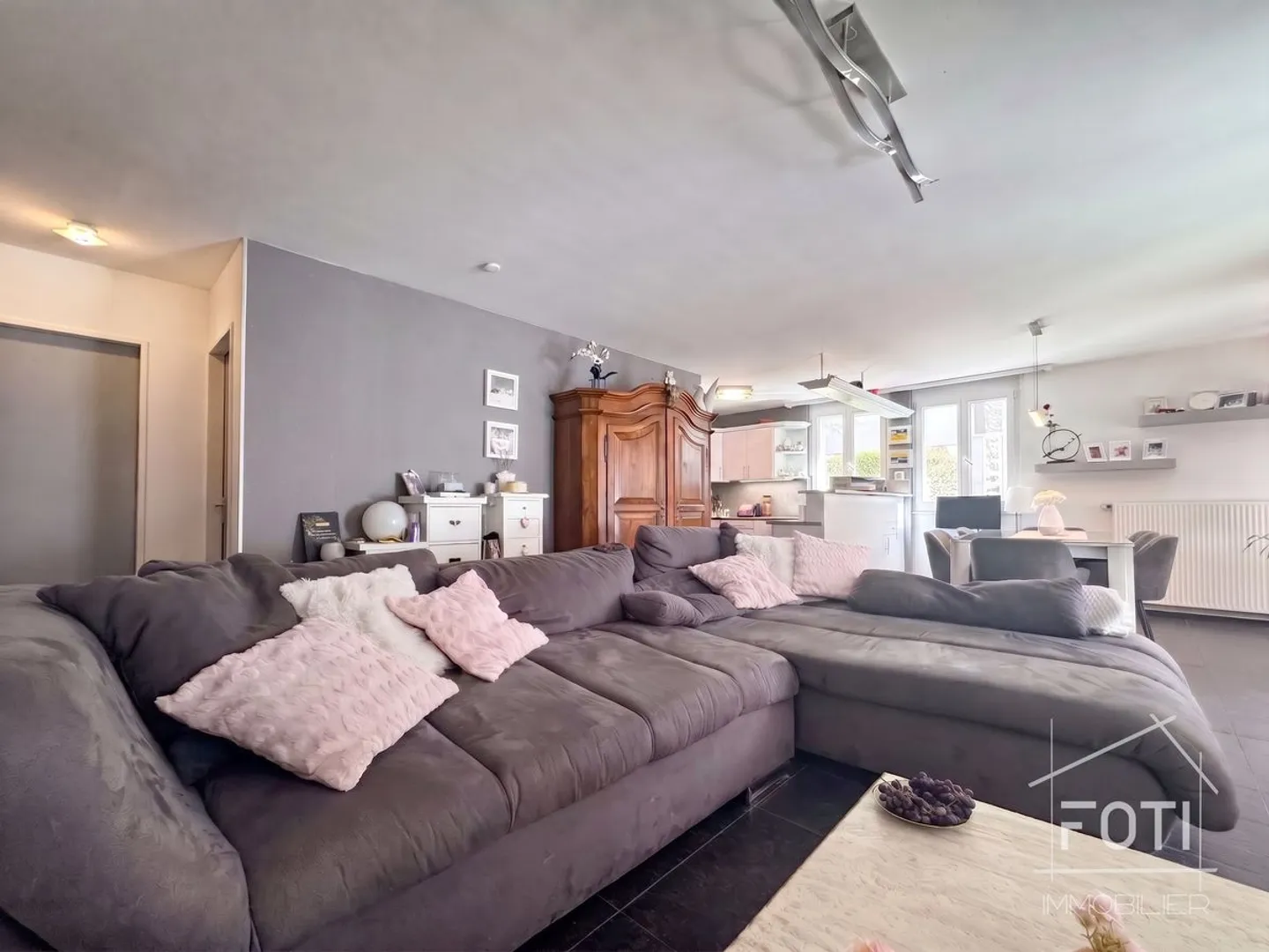 4.5 Room Apartment in Vouvry with Terrace/Garden - Photo 5 of 13