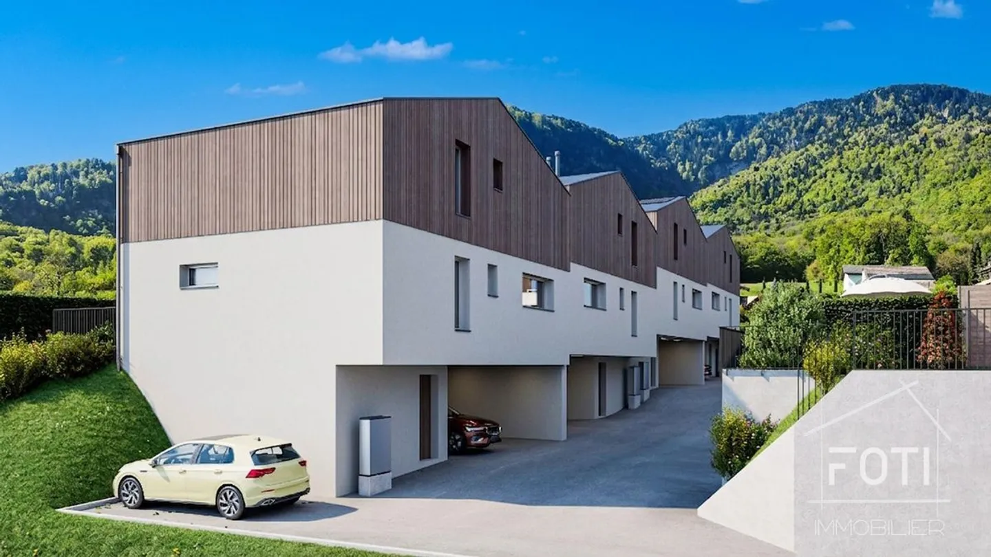 Adjacent Villa with 4.5 Rooms and Magnificent View! - Photo 6 of 11