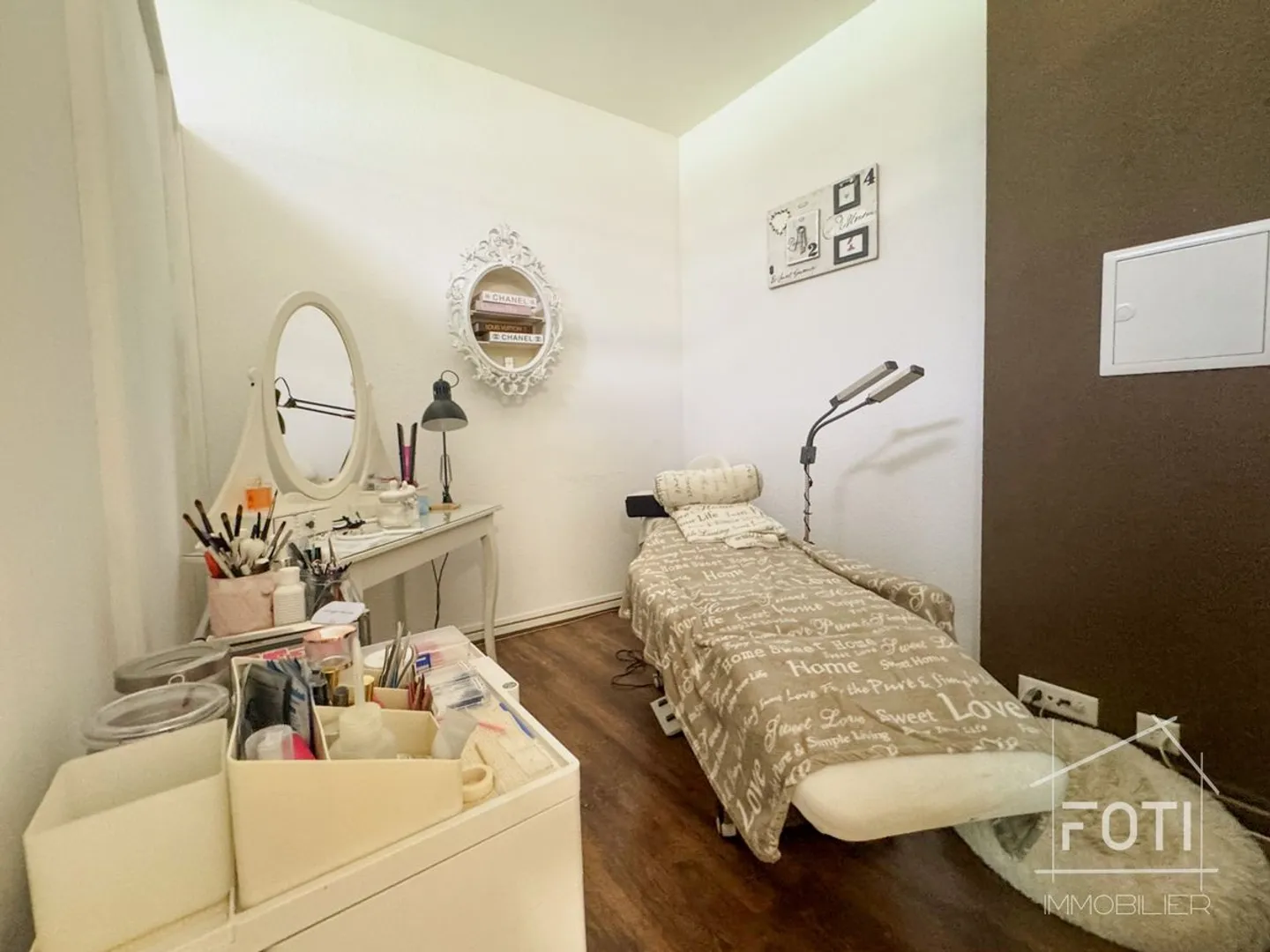 Boutique à vendre avec grande surface à Aigle - Foto 5 von 8