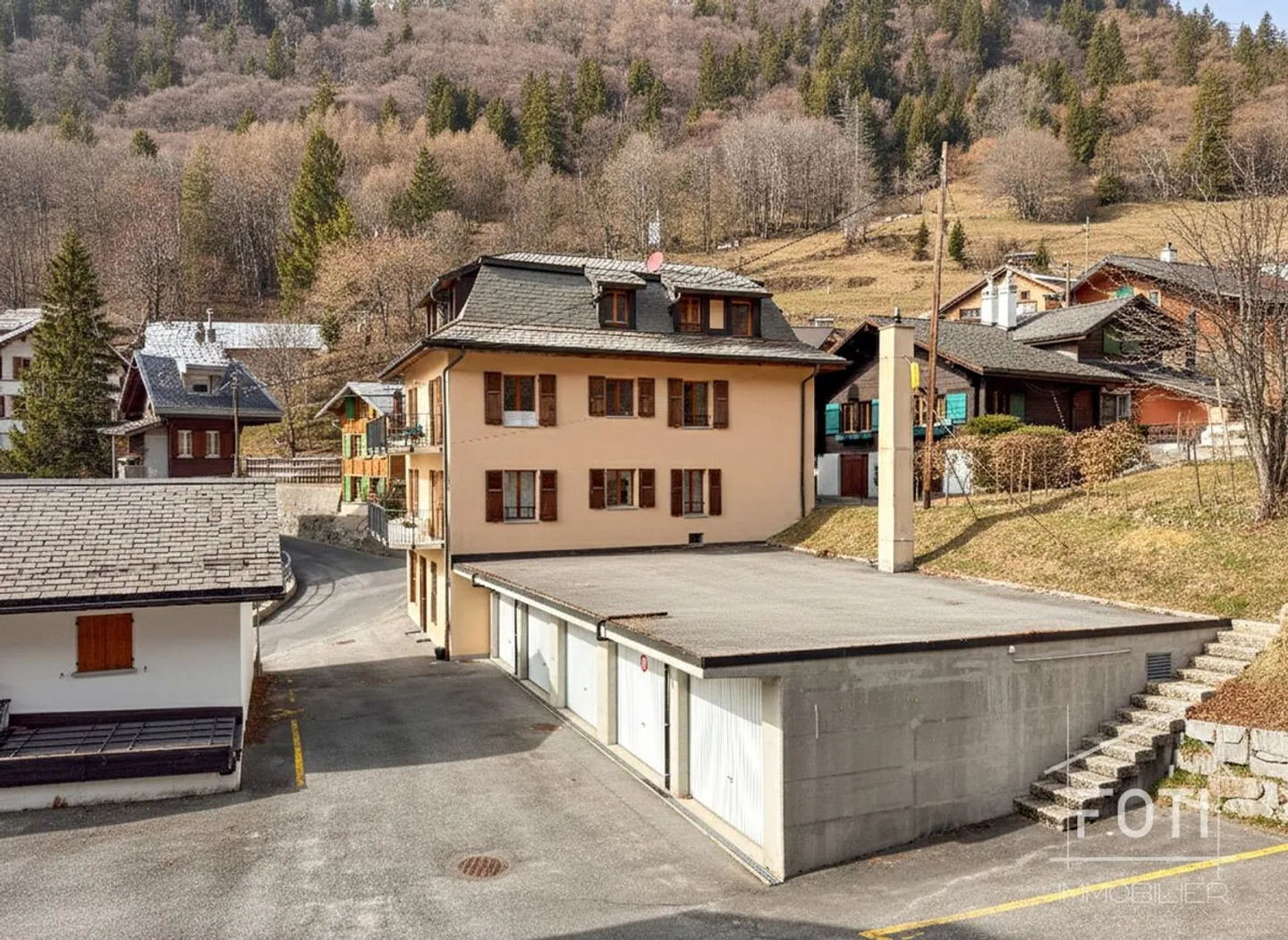 Live at the Top - 3.5 Rooms with Stunning View in the Heart of Morcles - Photo 11 of 13