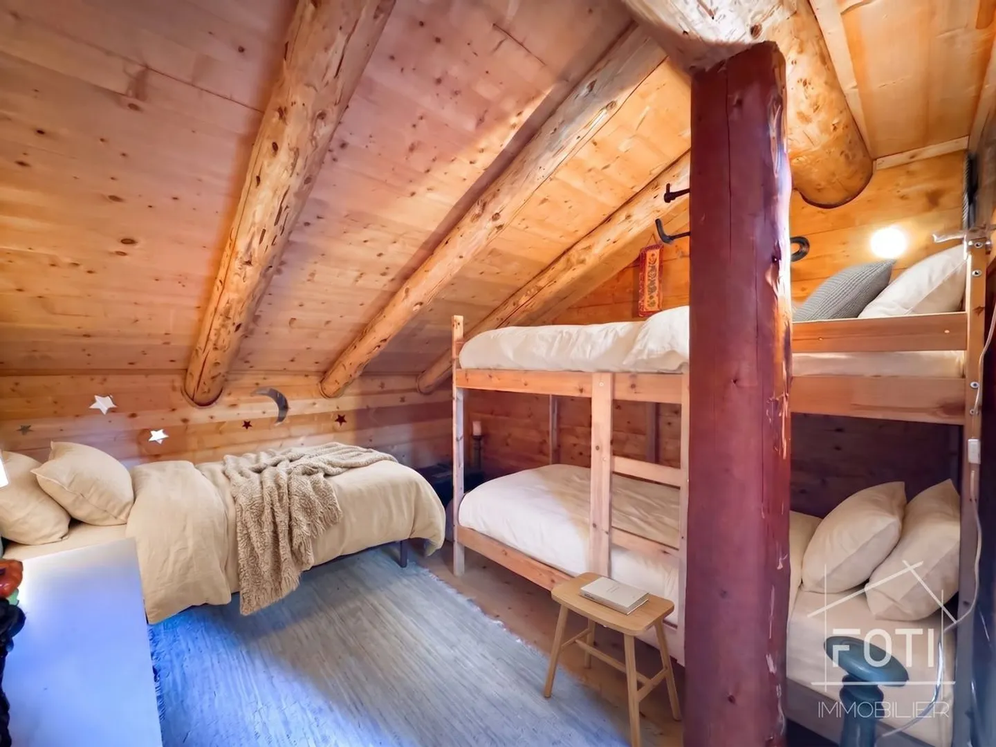 Rare property - 7.5-room chalet nestled in 28,000 m² of forest and meadow. - Photo 7 of 13