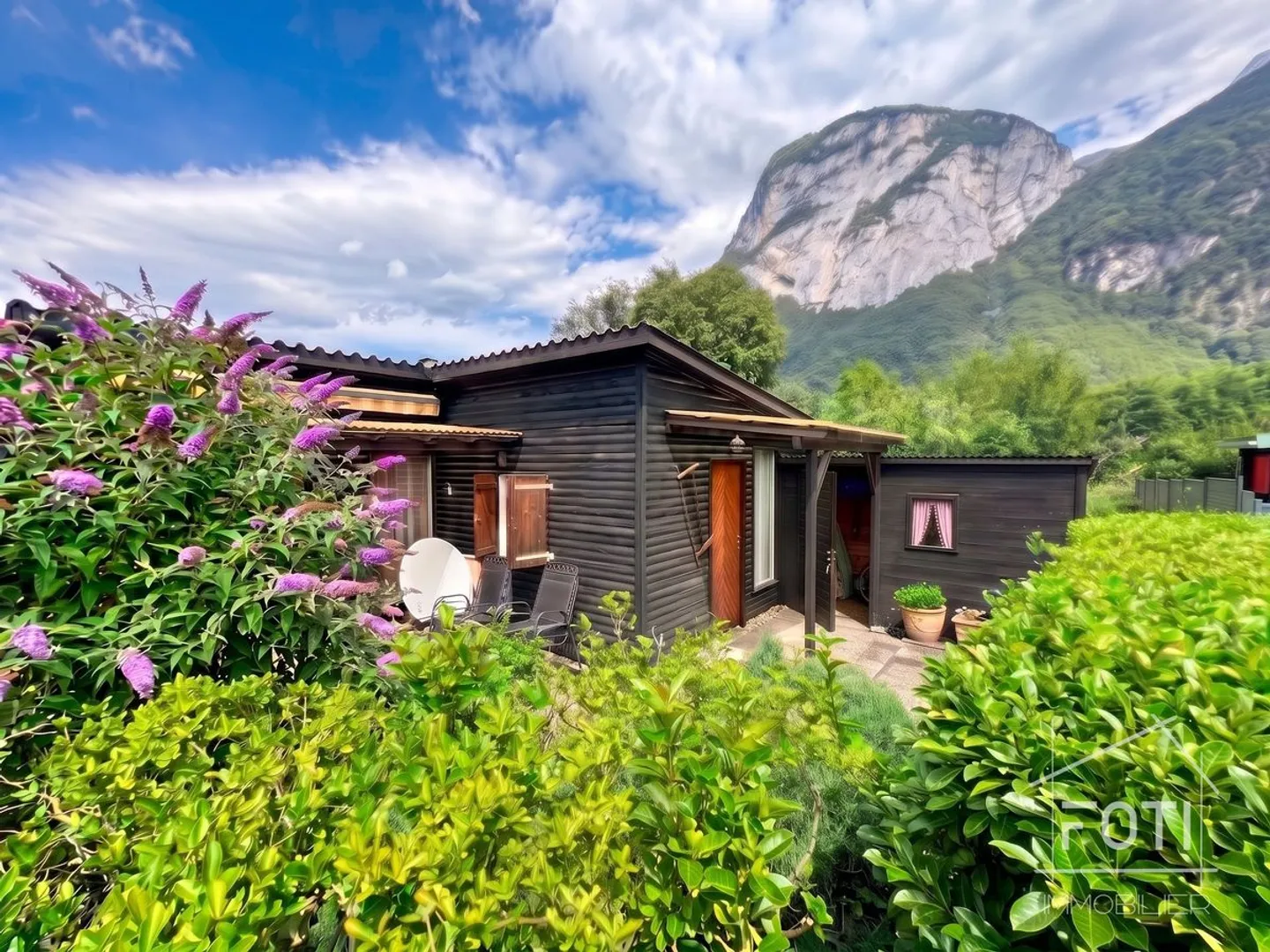 2.5 Room Chalet with View in Saint-Maurice to Renovate - Photo 5 of 13