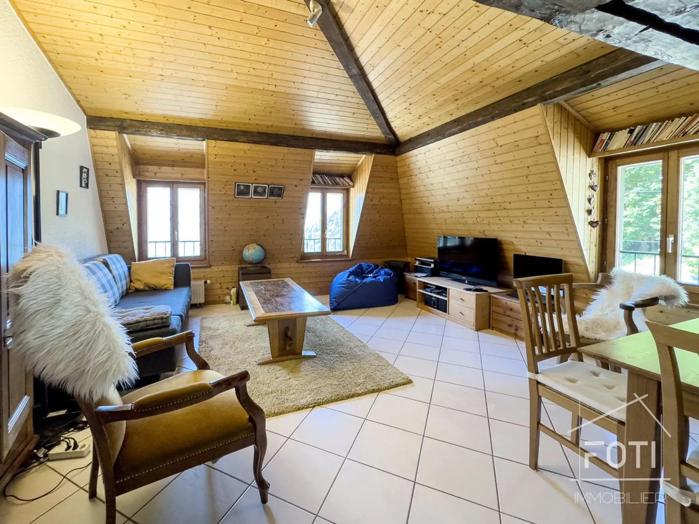 Live at the Top - 3.5 Rooms with Stunning View in the Heart of Morcles - Photo 2 of 13