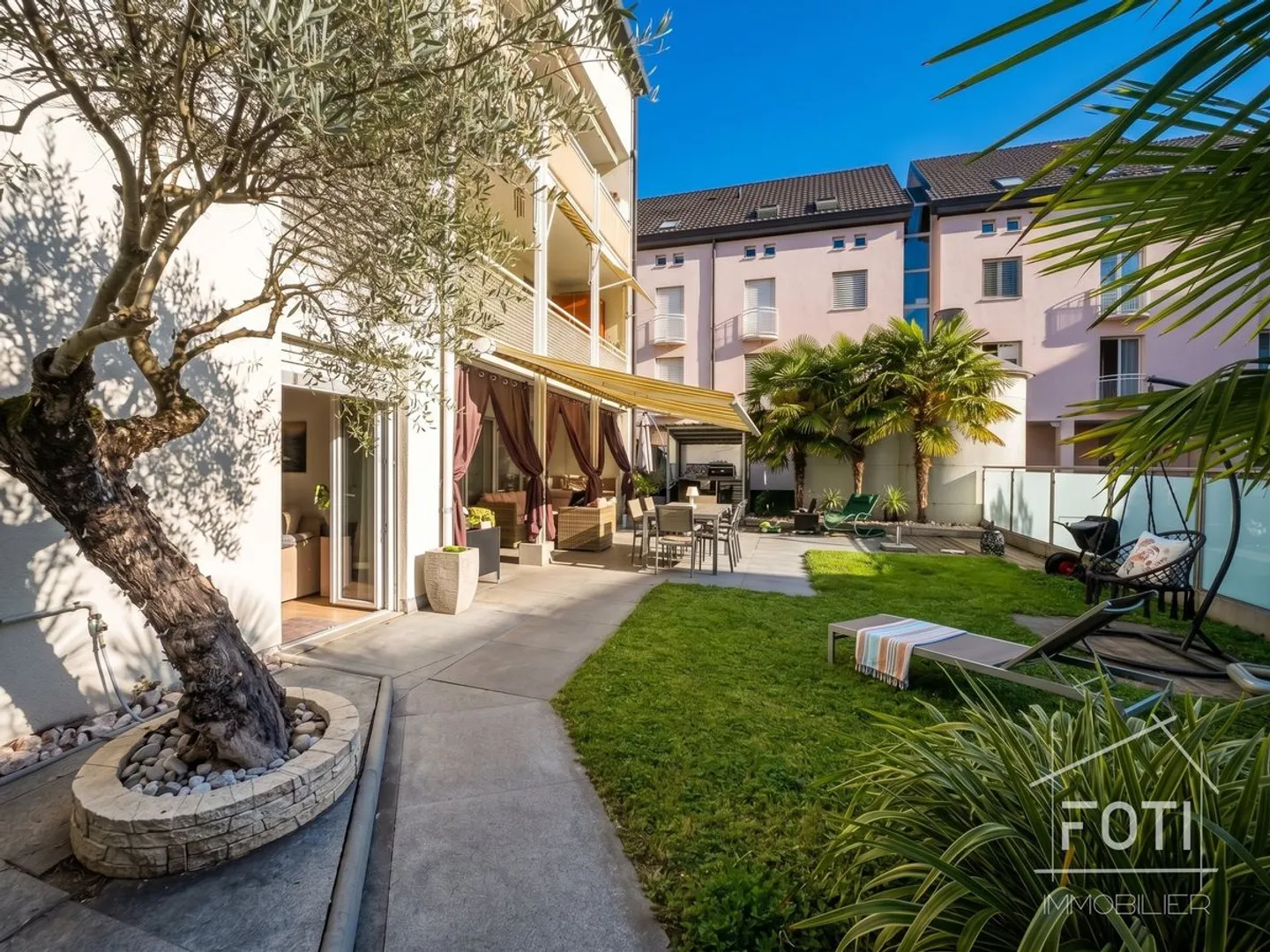 4.5 Room Apartment in Vouvry with Terrace/Garden - Photo 11 of 13