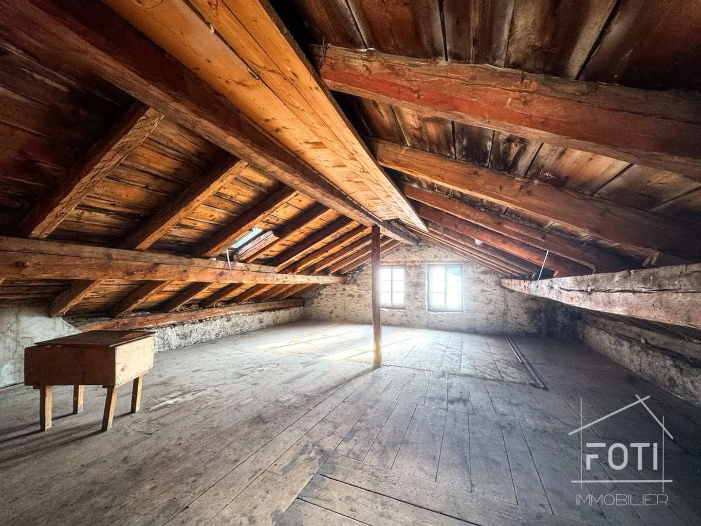 Building to renovate according to your tastes and needs. - Photo 5 of 13