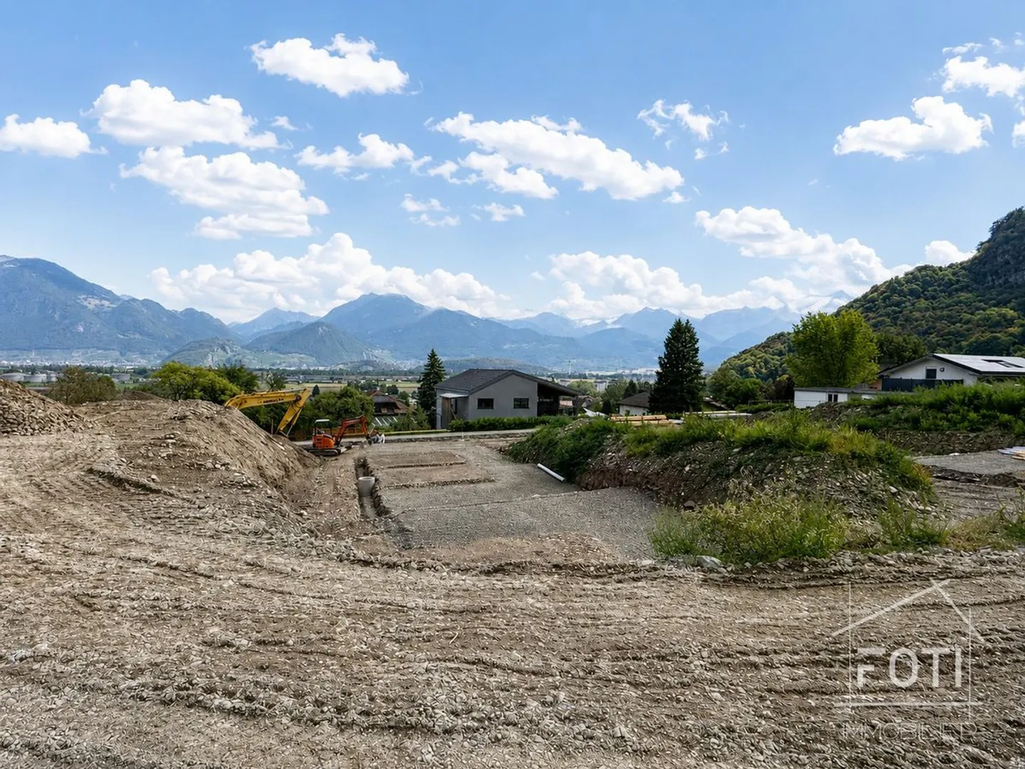 Angrenzende Villa mit 4,5 Zimmern und herrlichem Blick! - Foto 4 von 13