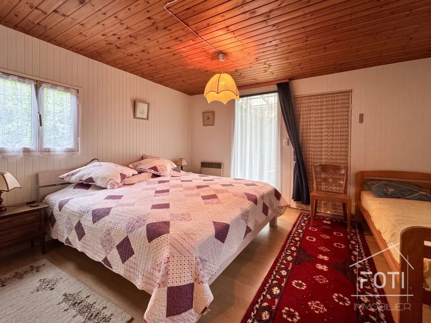 2.5 Room Chalet with View in Saint-Maurice to Renovate - Photo 13 of 13