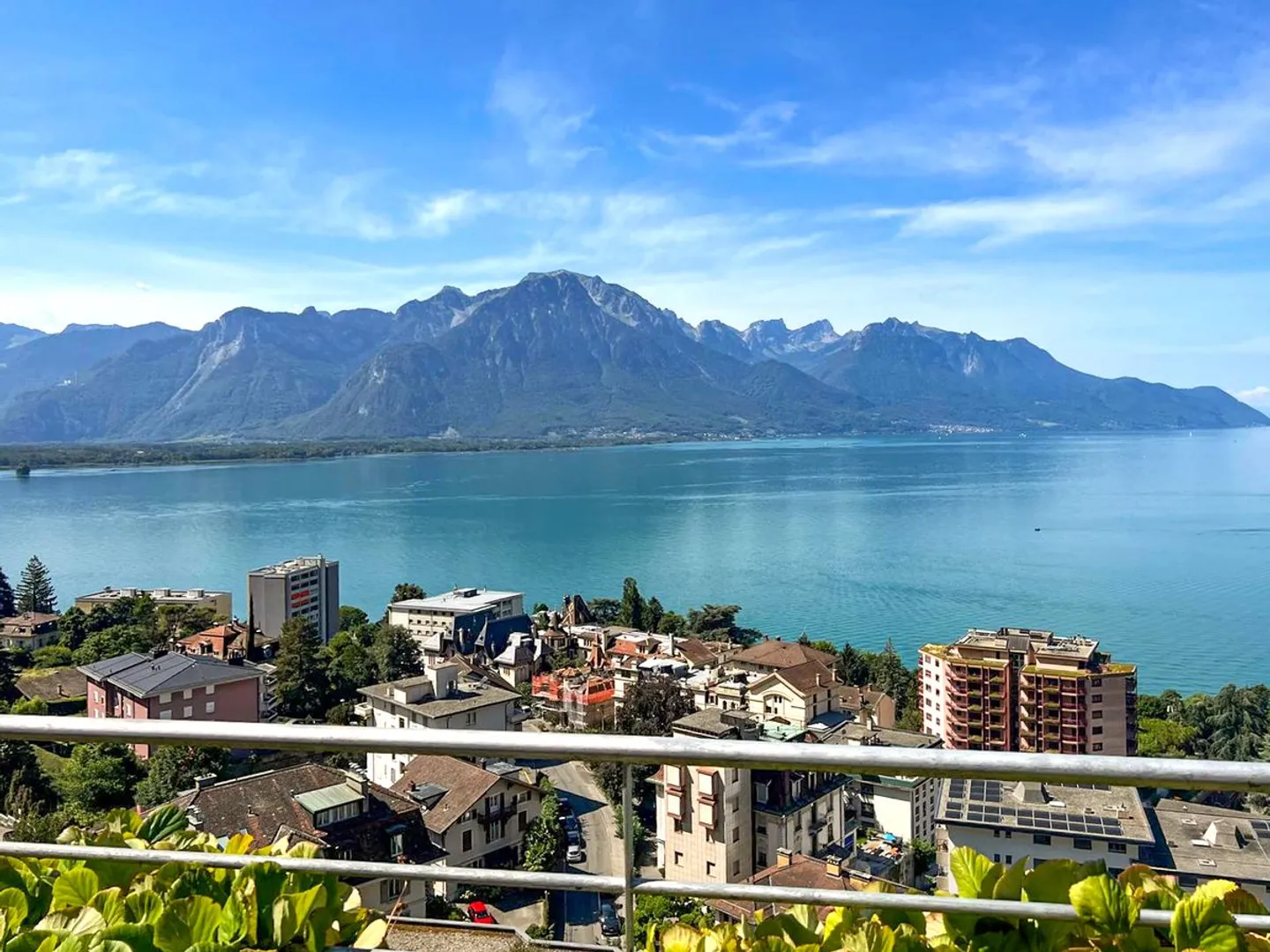 Appartement de 4,5 pièces avec magnifique vue sur le lac. - Photo 1 sur 10