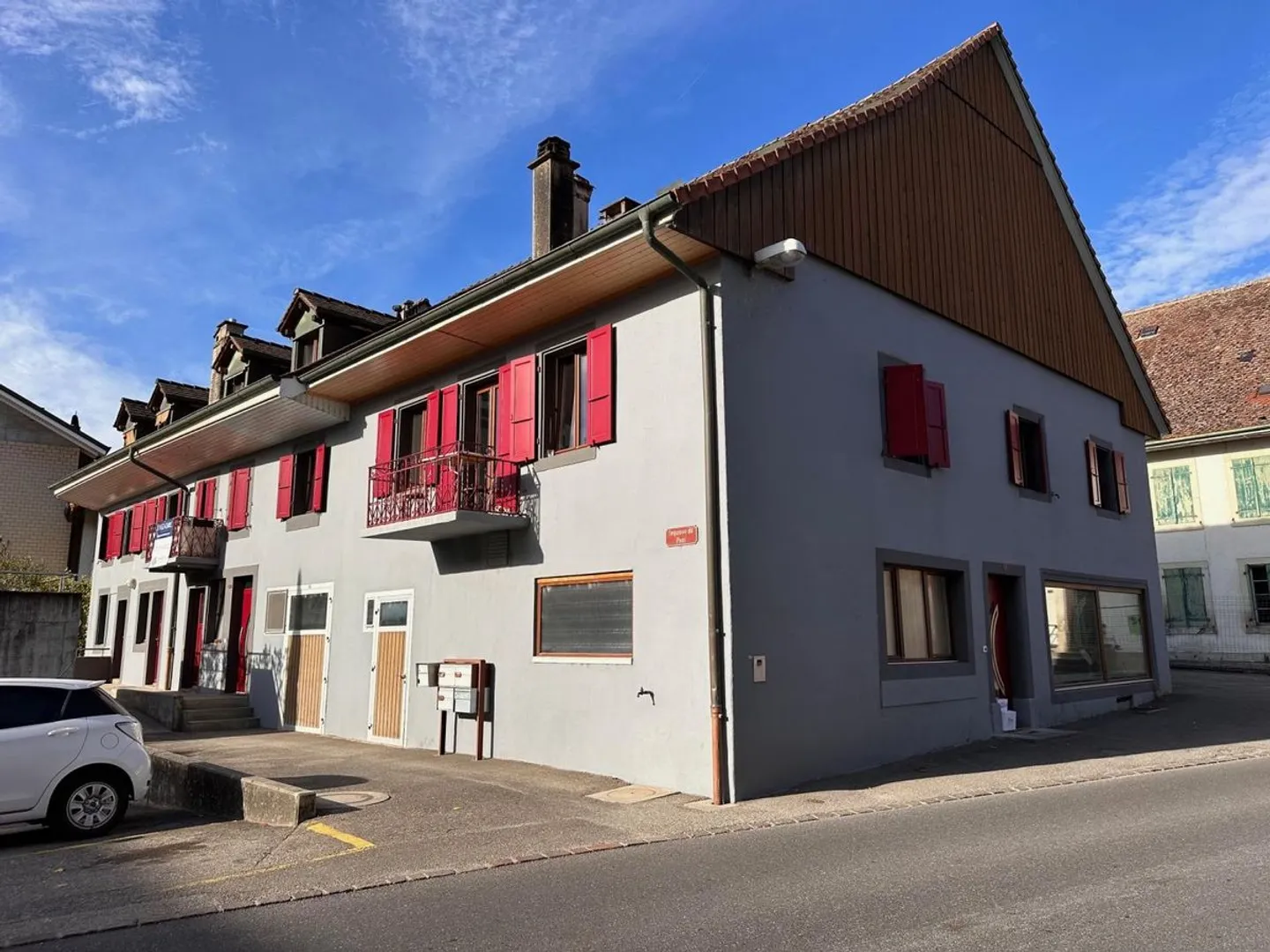 UN'ESCLUSIVA FROIDEVAUX IMMOBILIARE SA! - Foto 3 di 13