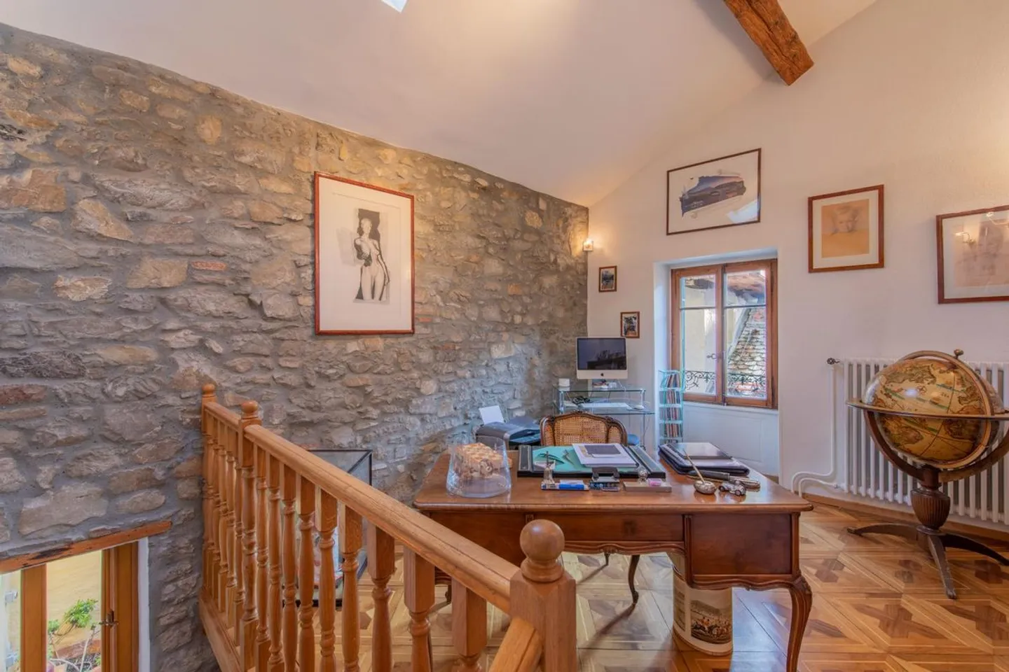 Renovated former winegrower's house with a lot of charm - Photo 8 of 13