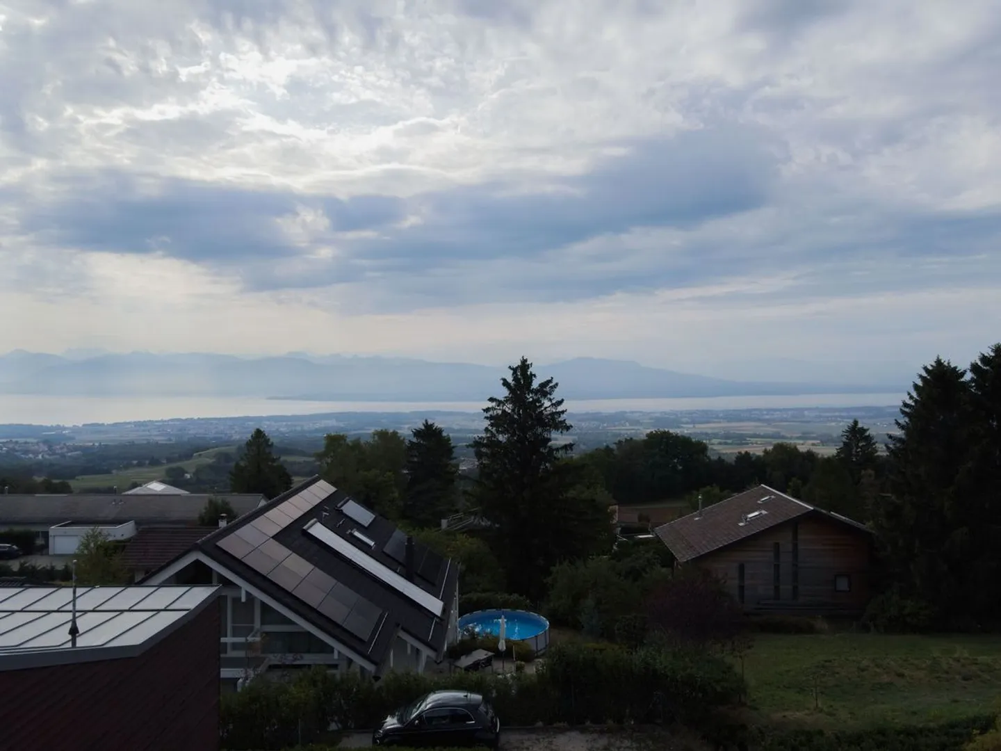 Licht und Volumen - Eine außergewöhnliche Villa mit Blick auf den Genfersee - Foto 6 von 13