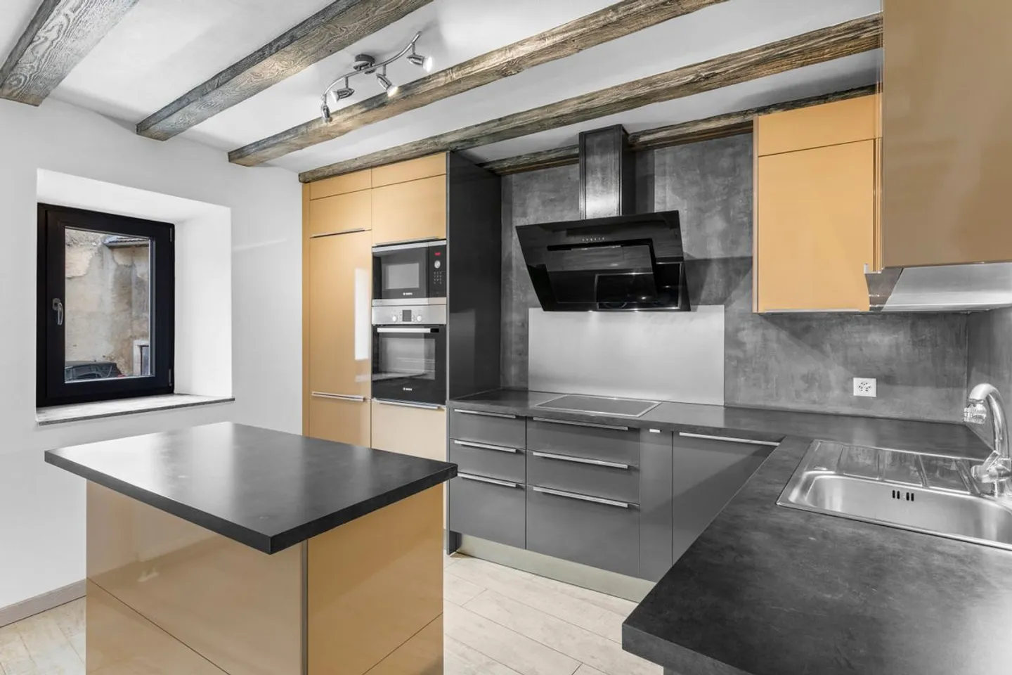 Casa ristrutturata e affascinante? Un rifugio di pace alle porte del Giura - Foto 5 di 13