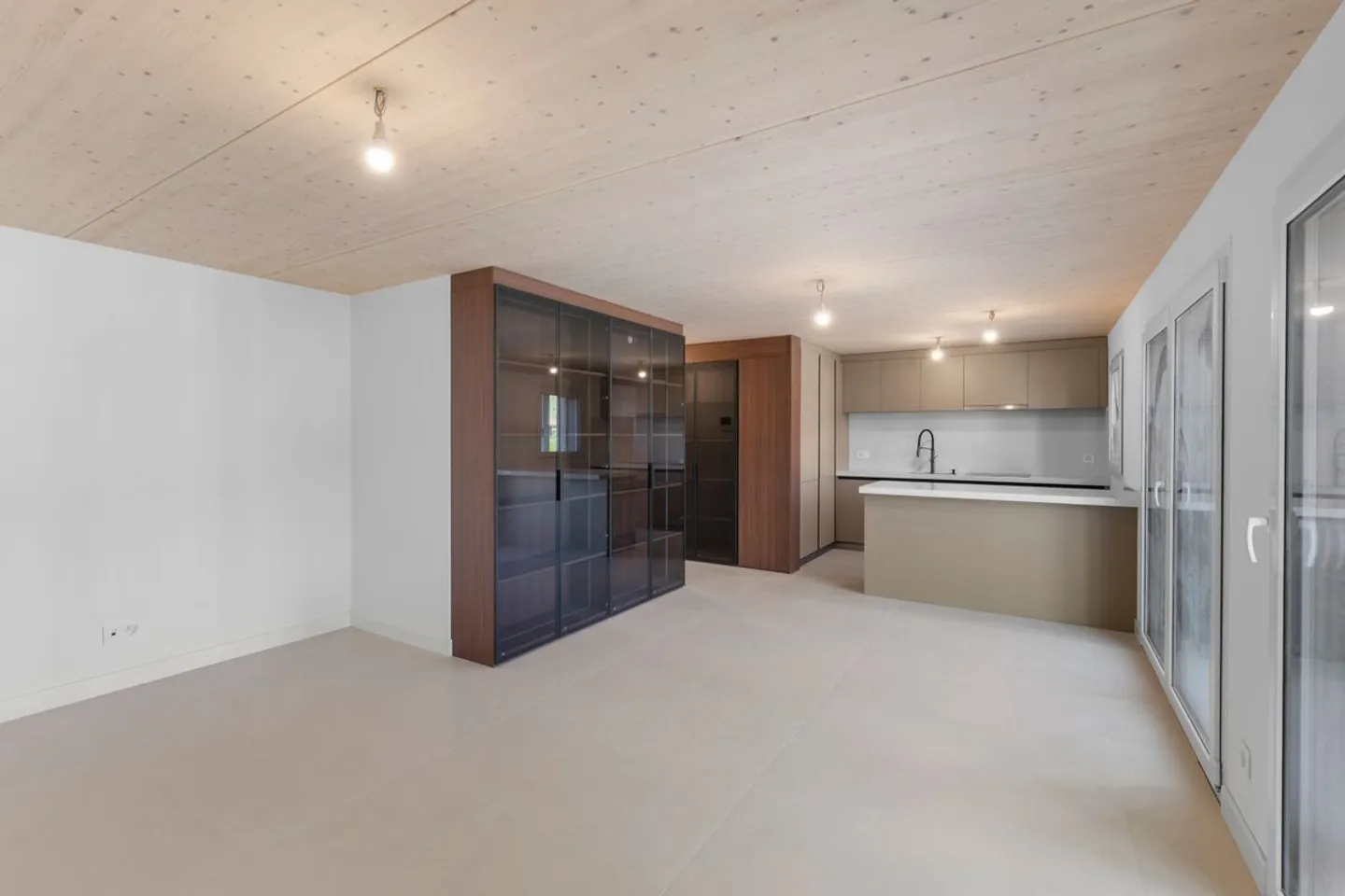 Eleganza di un tempo e comfort moderno per questo appartamento di 3,5 locali in un edificio classificato - Foto 1 di 13