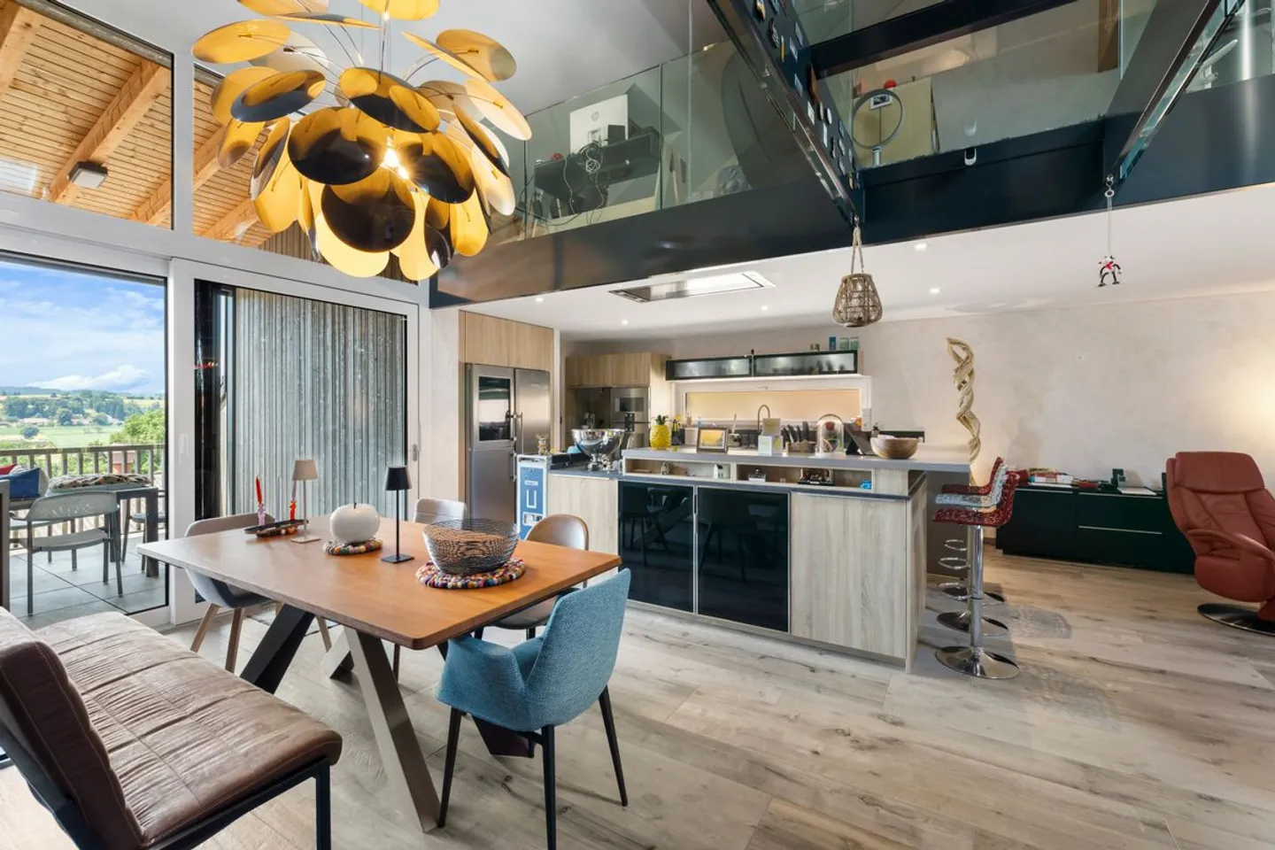 EXKLUSIV: Ein 230 m2 Juwel, das 15 Minuten von Epalinges entfernt liegt und Luxus, Ruhe und Raum vereint. - Foto 5 von 13