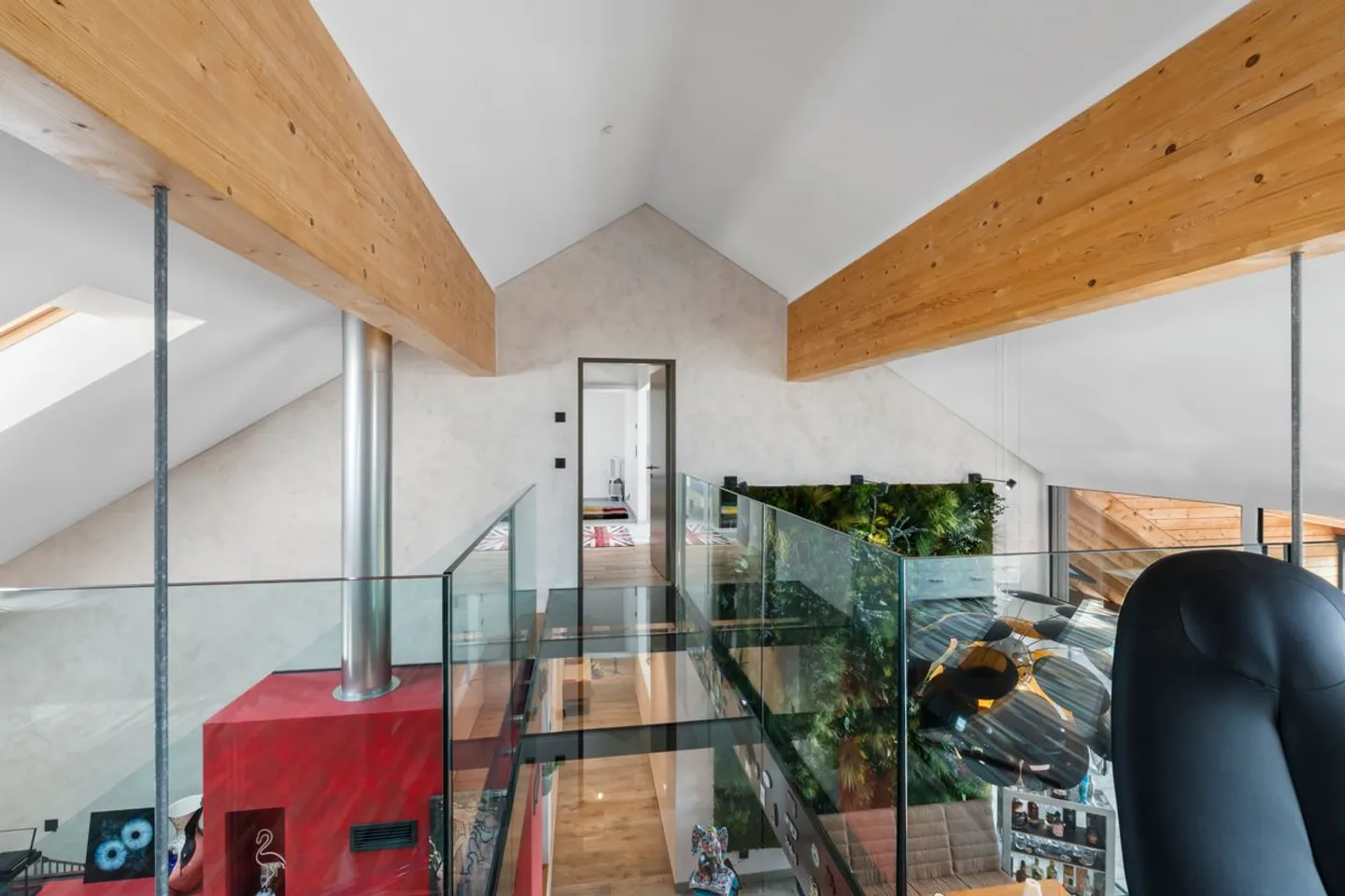 EXKLUSIV: Ein 230 m2 Juwel, das 15 Minuten von Epalinges entfernt liegt und Luxus, Ruhe und Raum vereint. - Foto 11 von 13