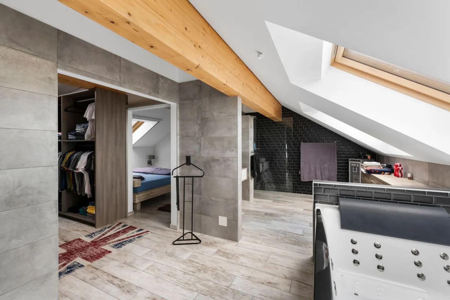 EXKLUSIV: Ein 230 m2 Juwel, das 15 Minuten von Epalinges entfernt liegt und Luxus, Ruhe und Raum vereint. - Foto 12 von 13