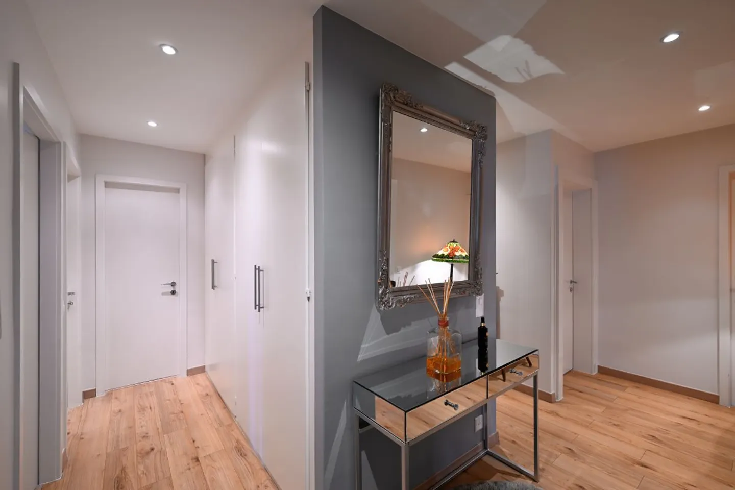 Elegante 5-Zimmer-Wohnung im Herzen eines bewaldeten Parks - Foto 12 von 13