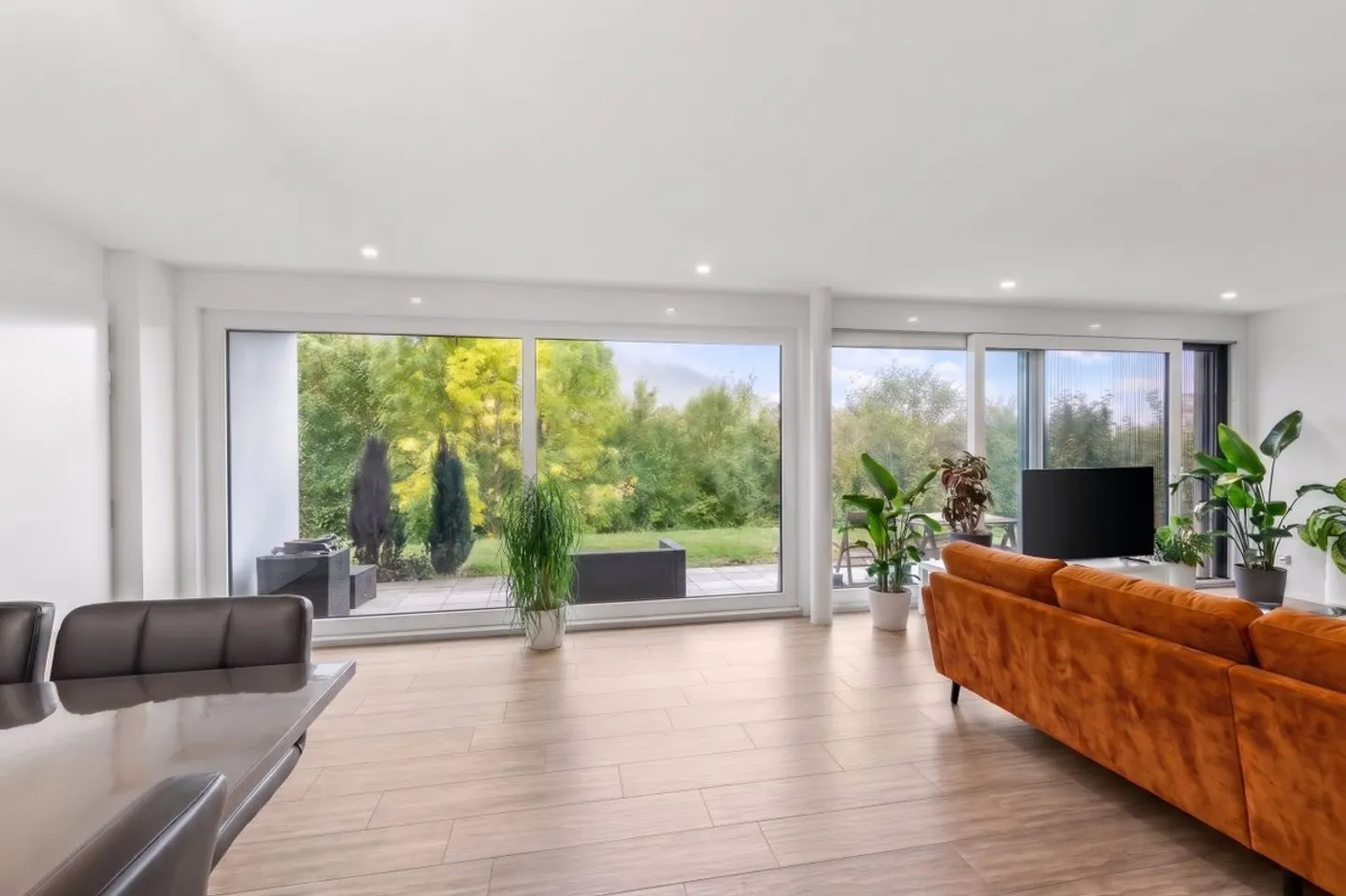 Modernes 2,5-Zimmer-Apartment mit Terrasse und privatem Garten - Foto 5 von 13