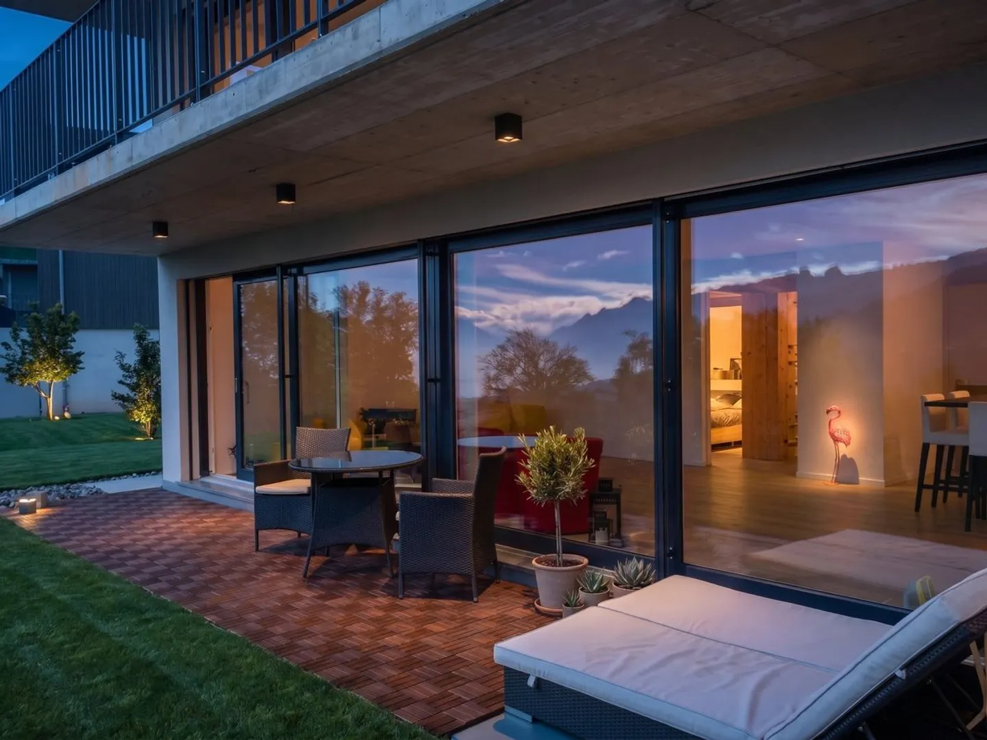 Modernes 2,5-Zimmer-Apartment mit Terrasse und privatem Garten - Foto 1 von 13