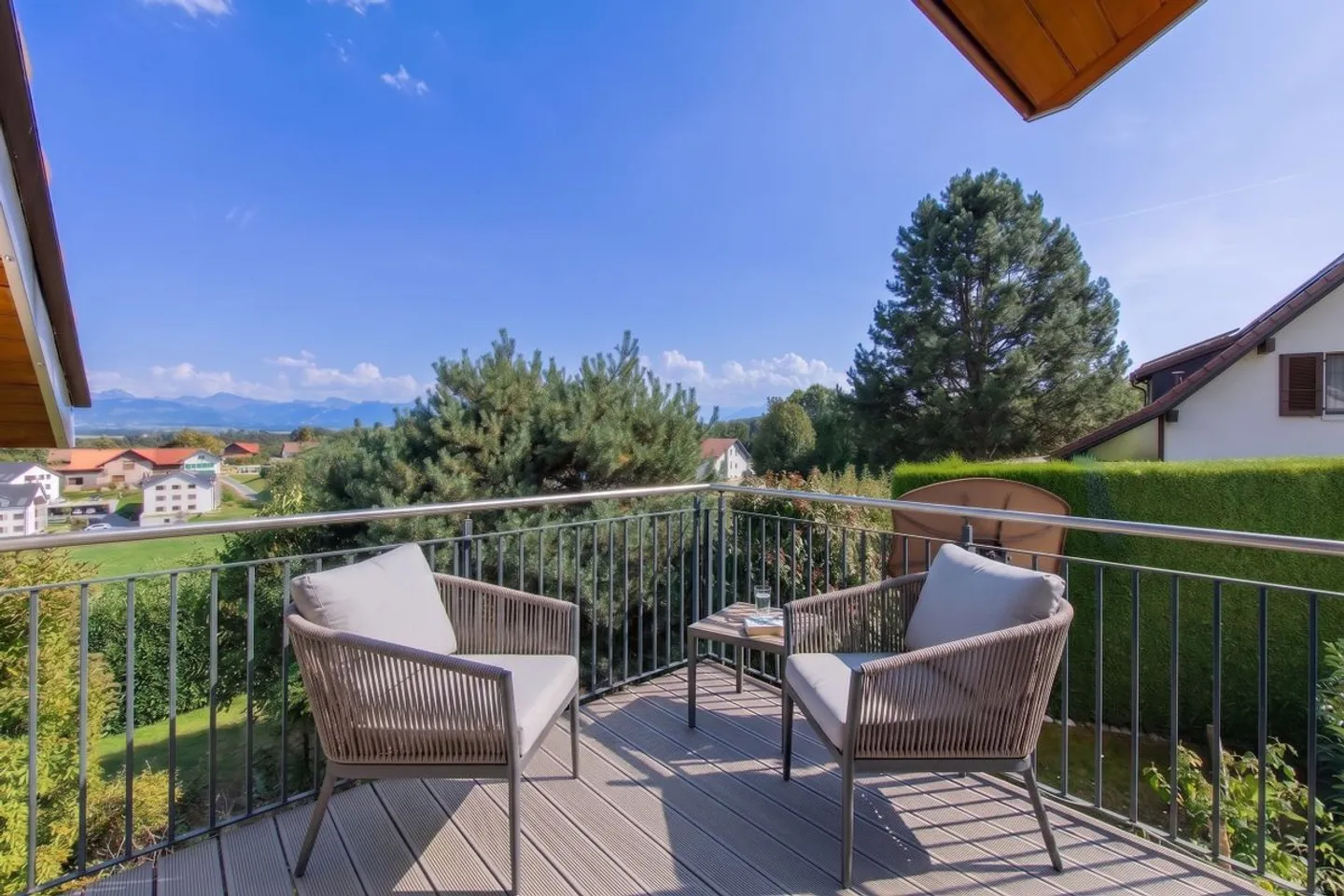 Individual villa near Lausanne - Photo 11 of 13