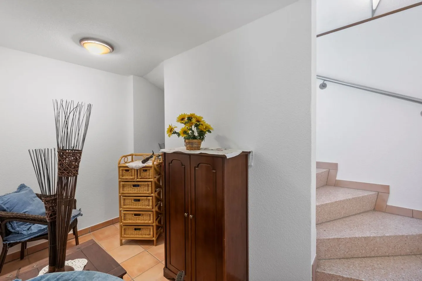 Esclusiva - Casa familiare con ampio terreno, luce eccezionale e potenziale di ampliamento. - Foto 10 di 13