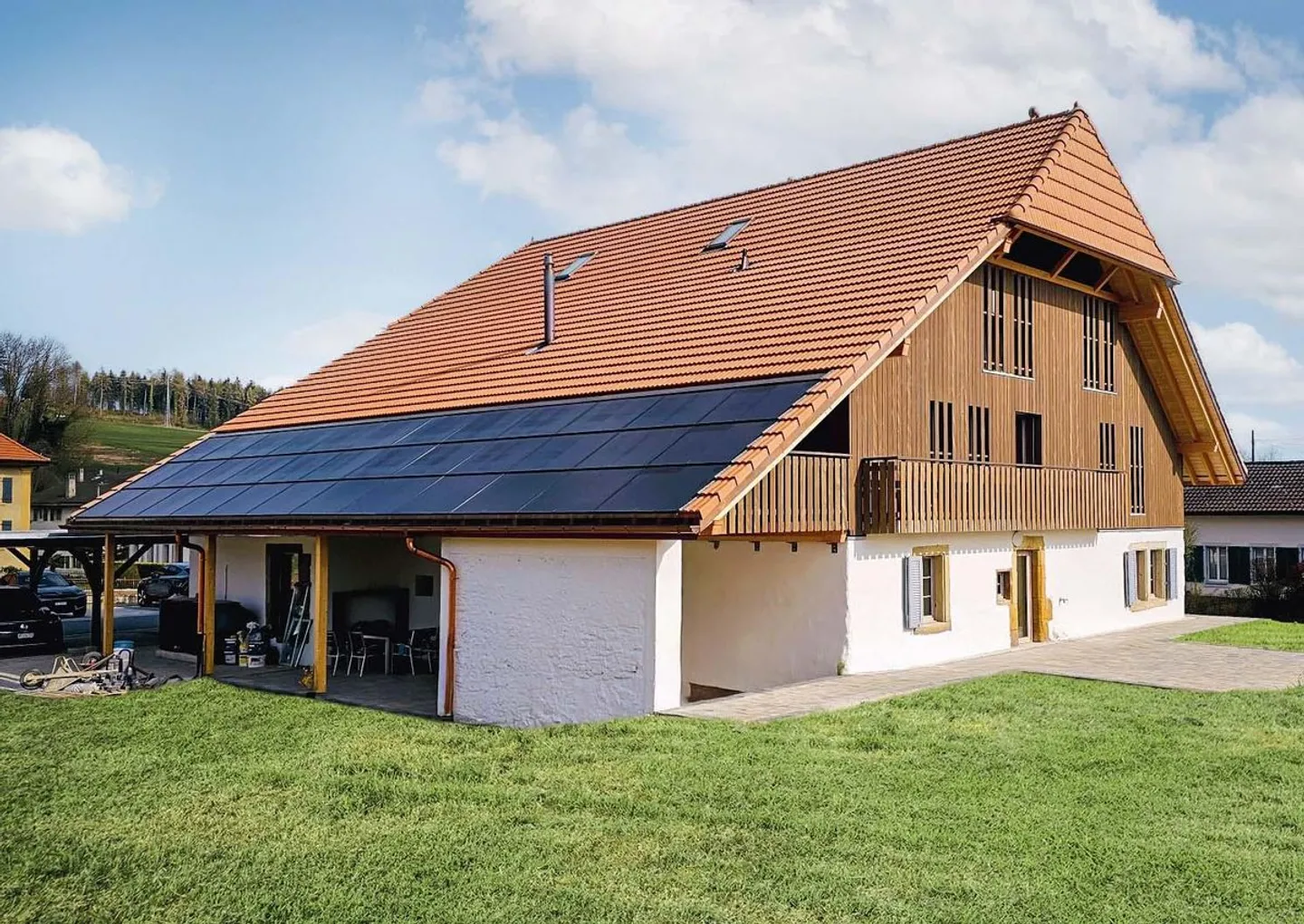 Eleganza di un tempo e comfort moderno per questo appartamento di 3,5 locali in un edificio classificato - Foto 2 di 13