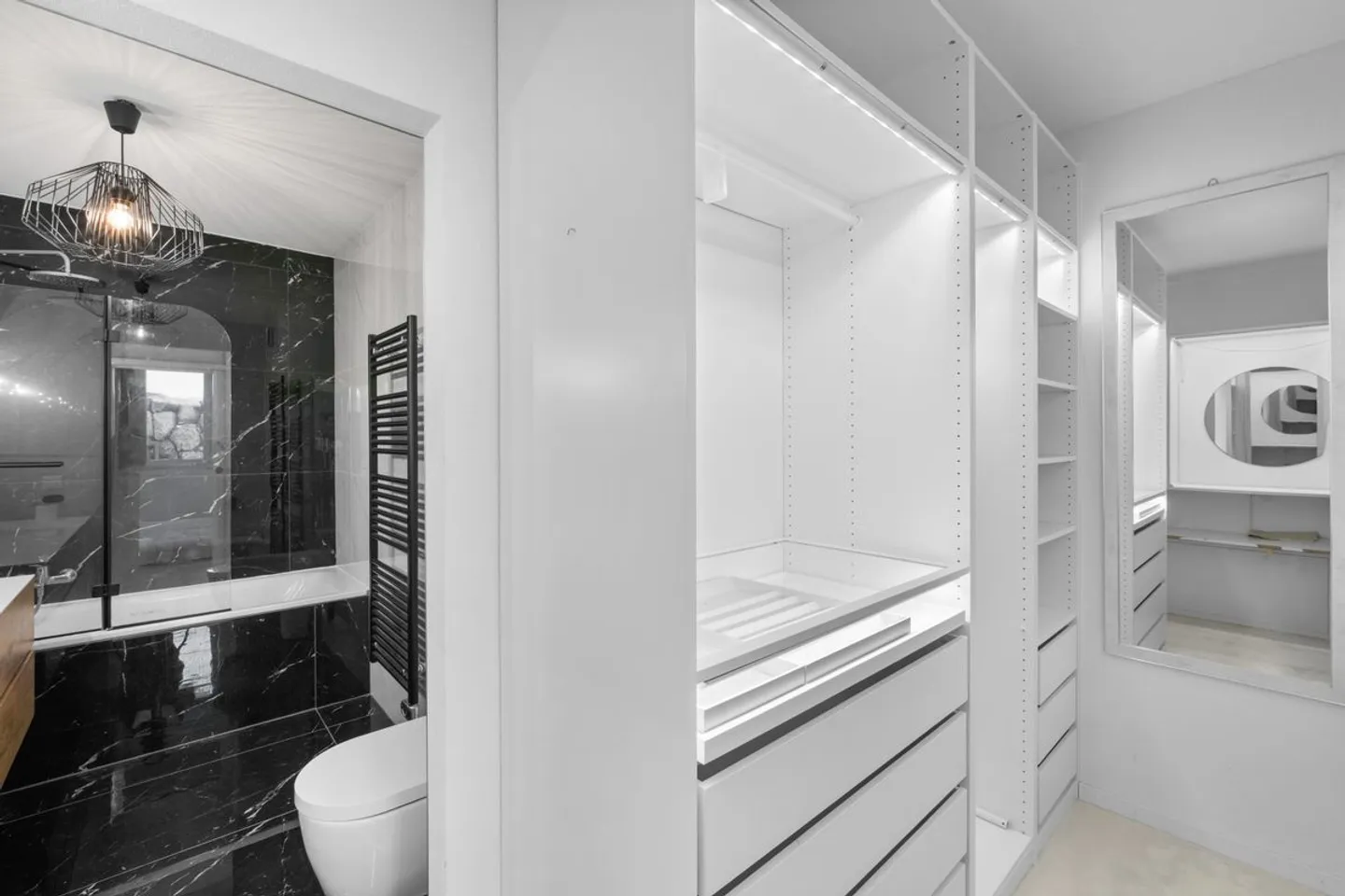 Außergewöhnliche Wohnung mit großer Terrasse und Panoramablick auf den Genfersee - Foto 13 von 13