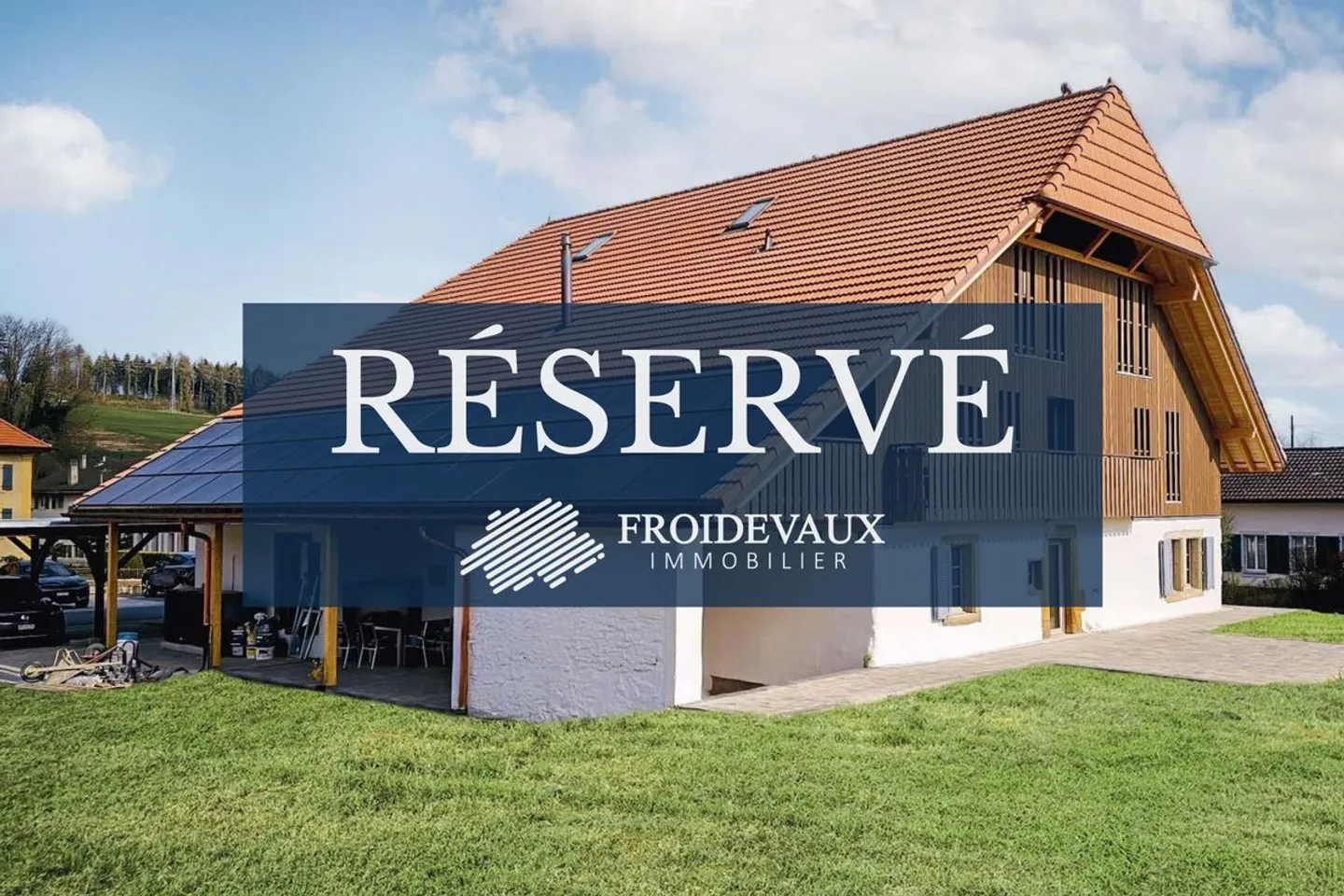 Eleganz von einst und moderner Komfort für diese 3,5-Zimmer-Wohnung in einem denkmalgeschützten Gebäude - Foto 1 von 13