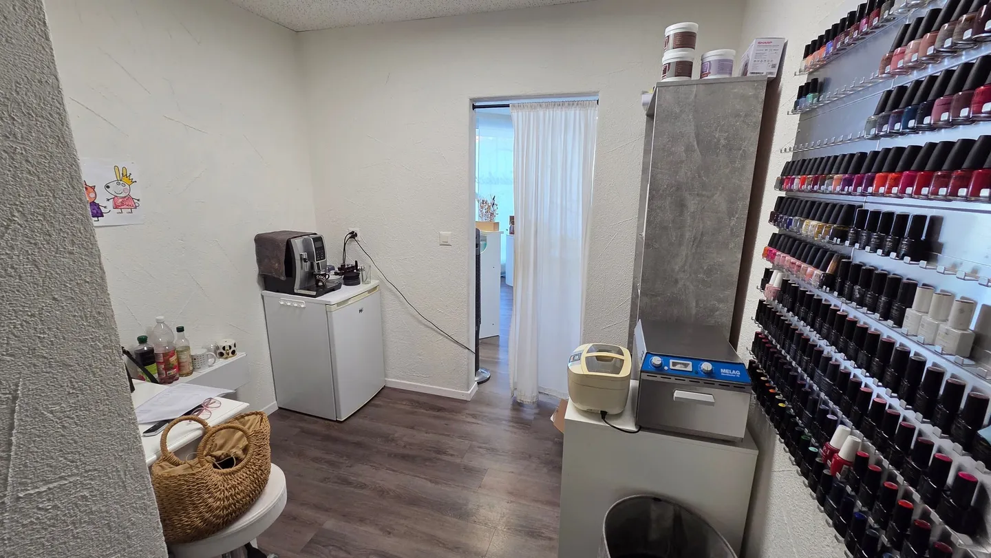 Espace commercial dans un emplacement central attrayant - Photo 8 sur 10