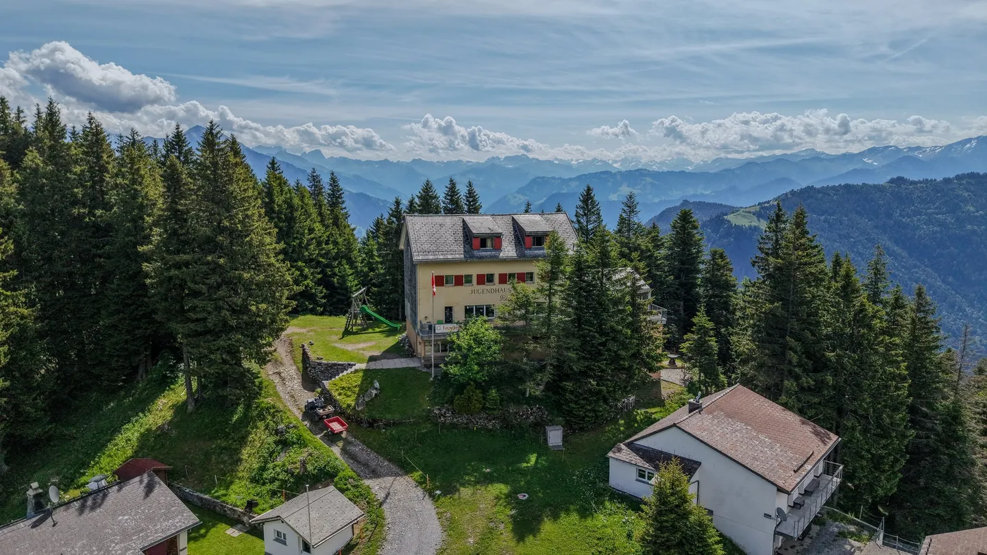 Holiday home "Prodkopf" in the Pizol ski/hiking area - Photo 1 of 13