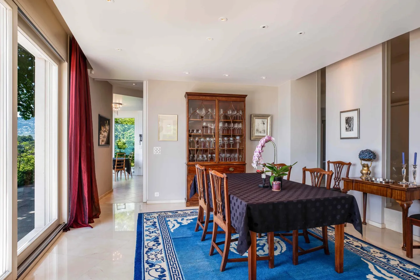 Meisterimmobilie mit 12 Zimmern und Außenpool - Foto 7 von 13