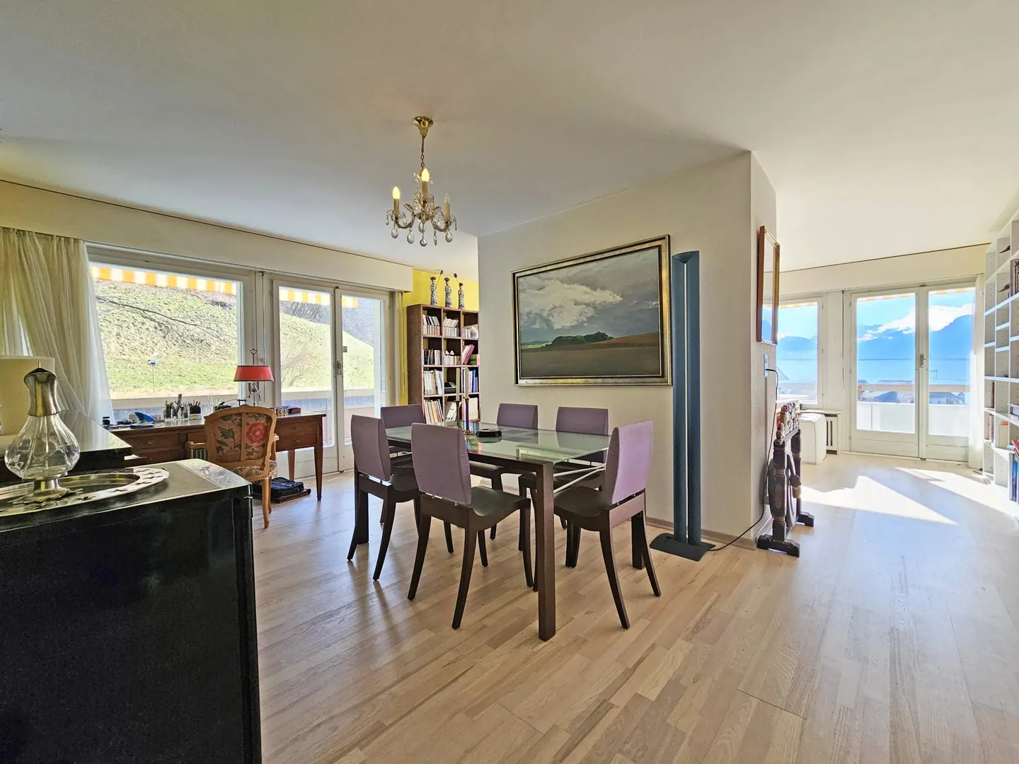 3,5-Zimmer-Wohnung mit schönem Blick auf den See und die Berge - Foto 4 von 8