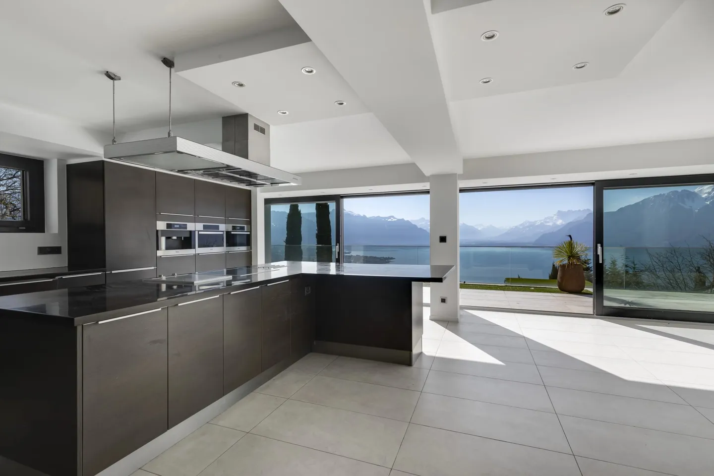 Propriété lumineuse avec piscine et vue panoramique - Foto 8 di 13