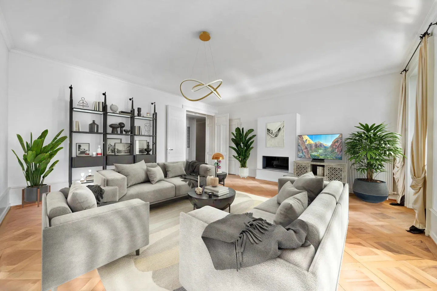 Superb apartment on the lake front - Photo 4 of 12