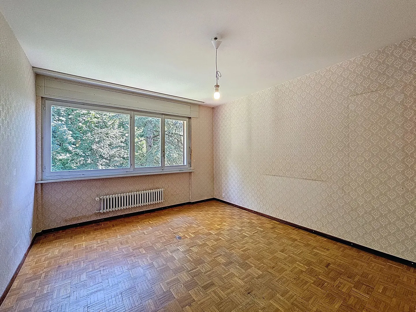 Bel appartamento di 4,5 locali situato in un contesto verde - Foto 12 di 13
