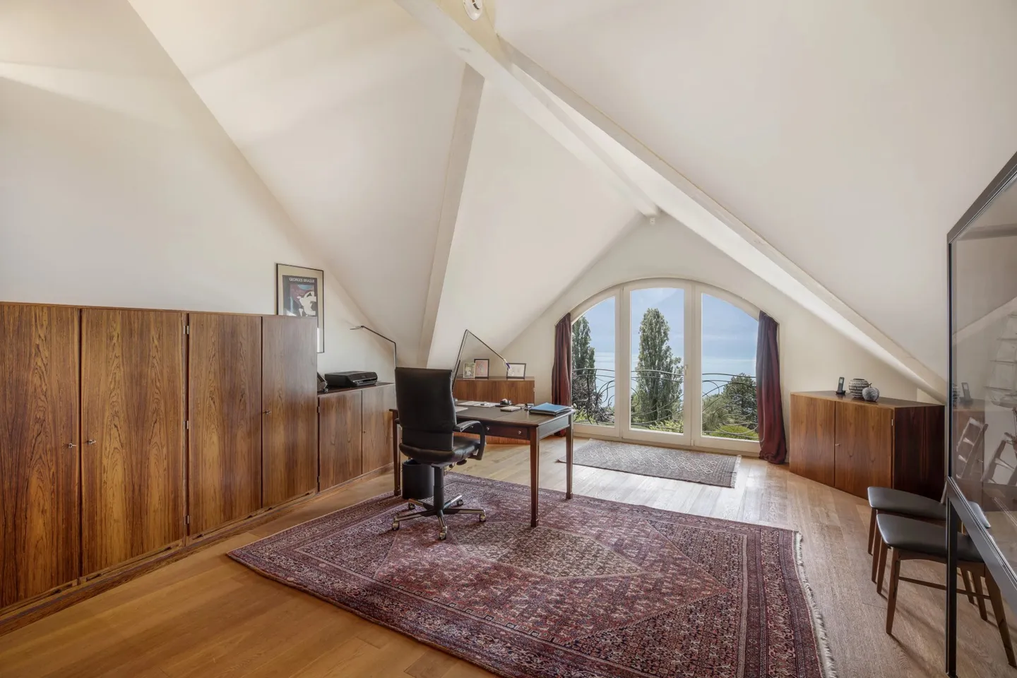 Proprietà di Maestro di 12 stanze con piscina esterna - Foto 12 di 13