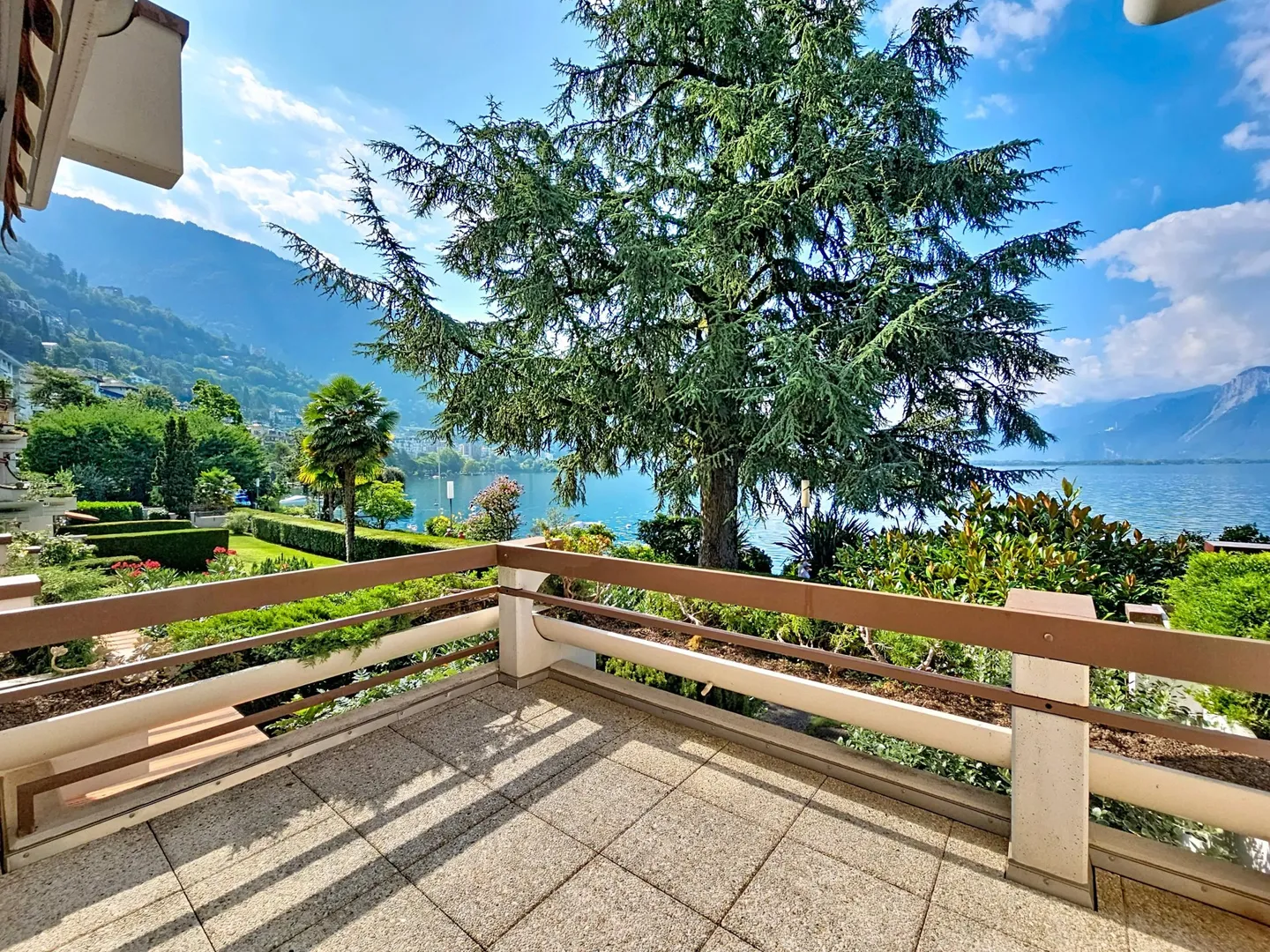 Superbe appartement sur les quais de Montreux - Photo 4 of 13