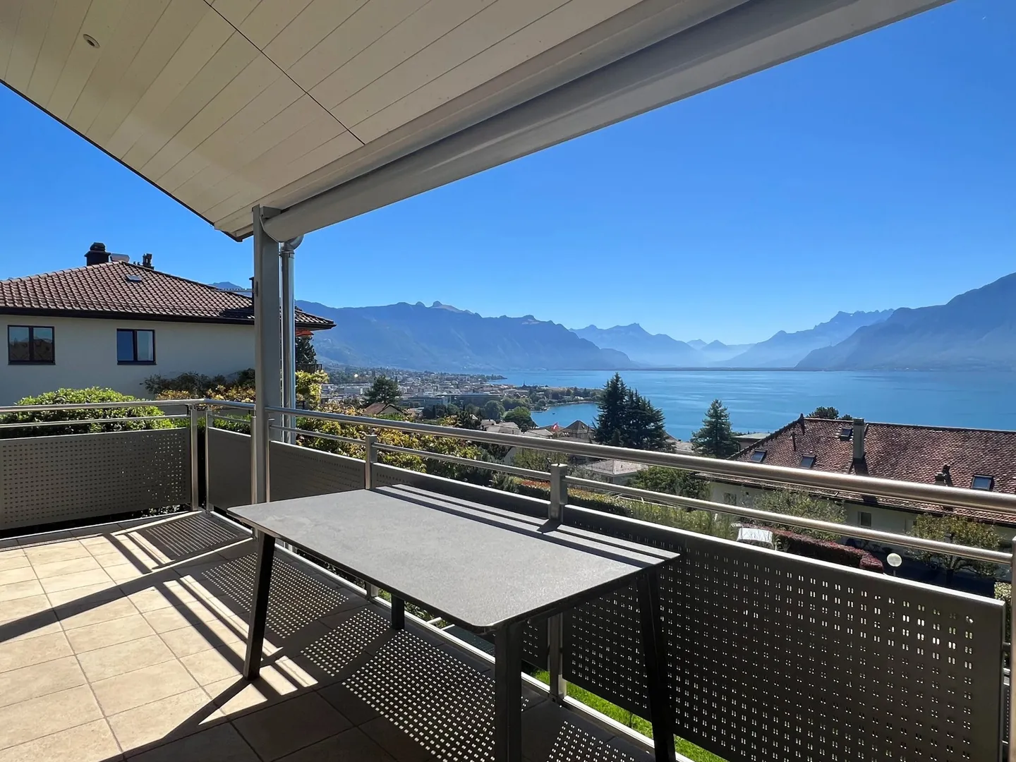 Tra lago e montagne, alle porte di Lavaux – Appartamento duplex di 6,5 locali all'ultimo piano - Foto 2 di 13