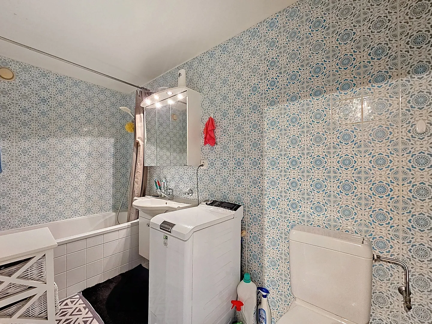 Investitore speciale, bel appartamento di 2 stanze con posto auto interno, vicino al lago - Foto 8 di 9