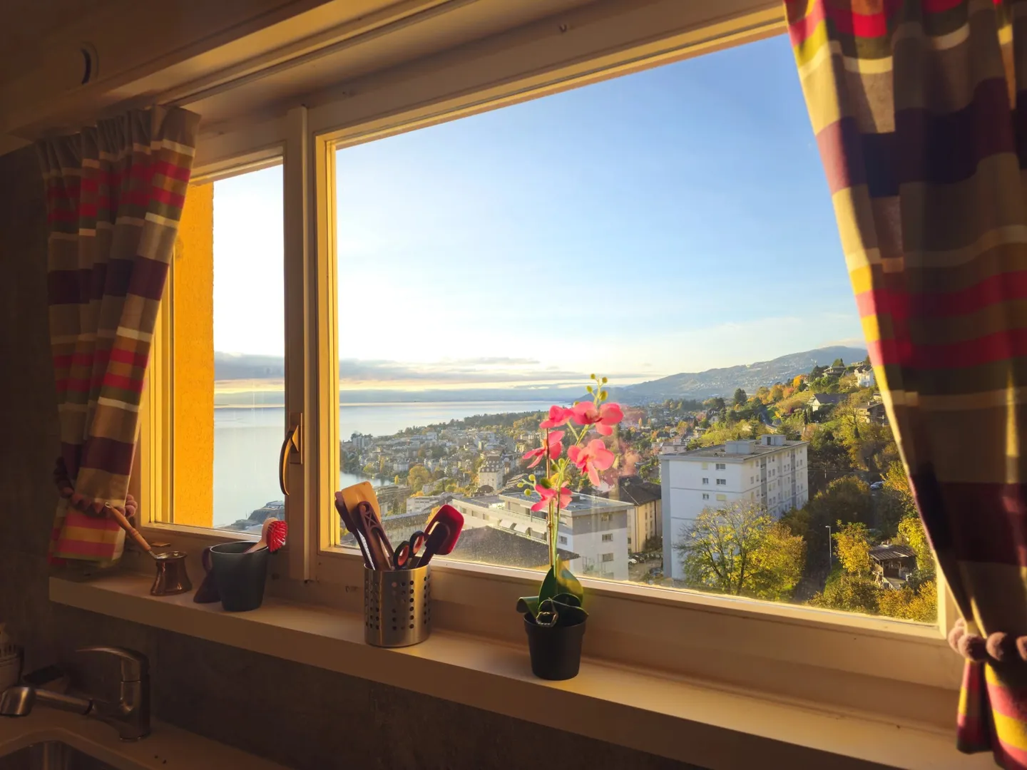 Magnificent apartment with panoramic view - Photo 8 of 10