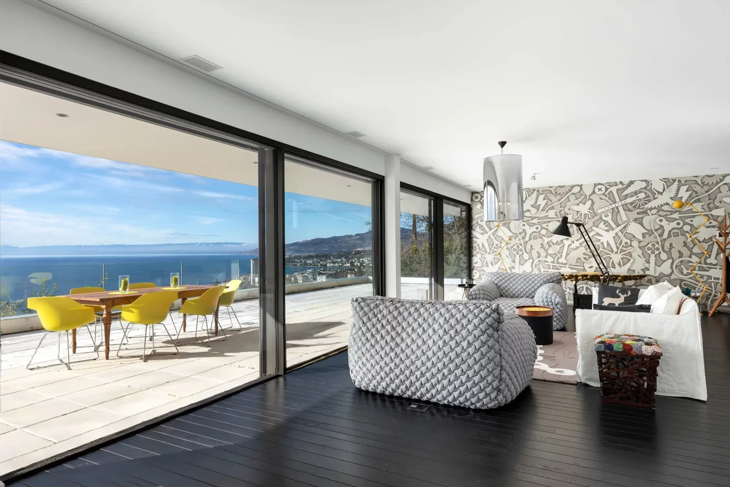 Superb 5.5-room duplex overlooking the Lake Geneva basin - Photo 2 of 13