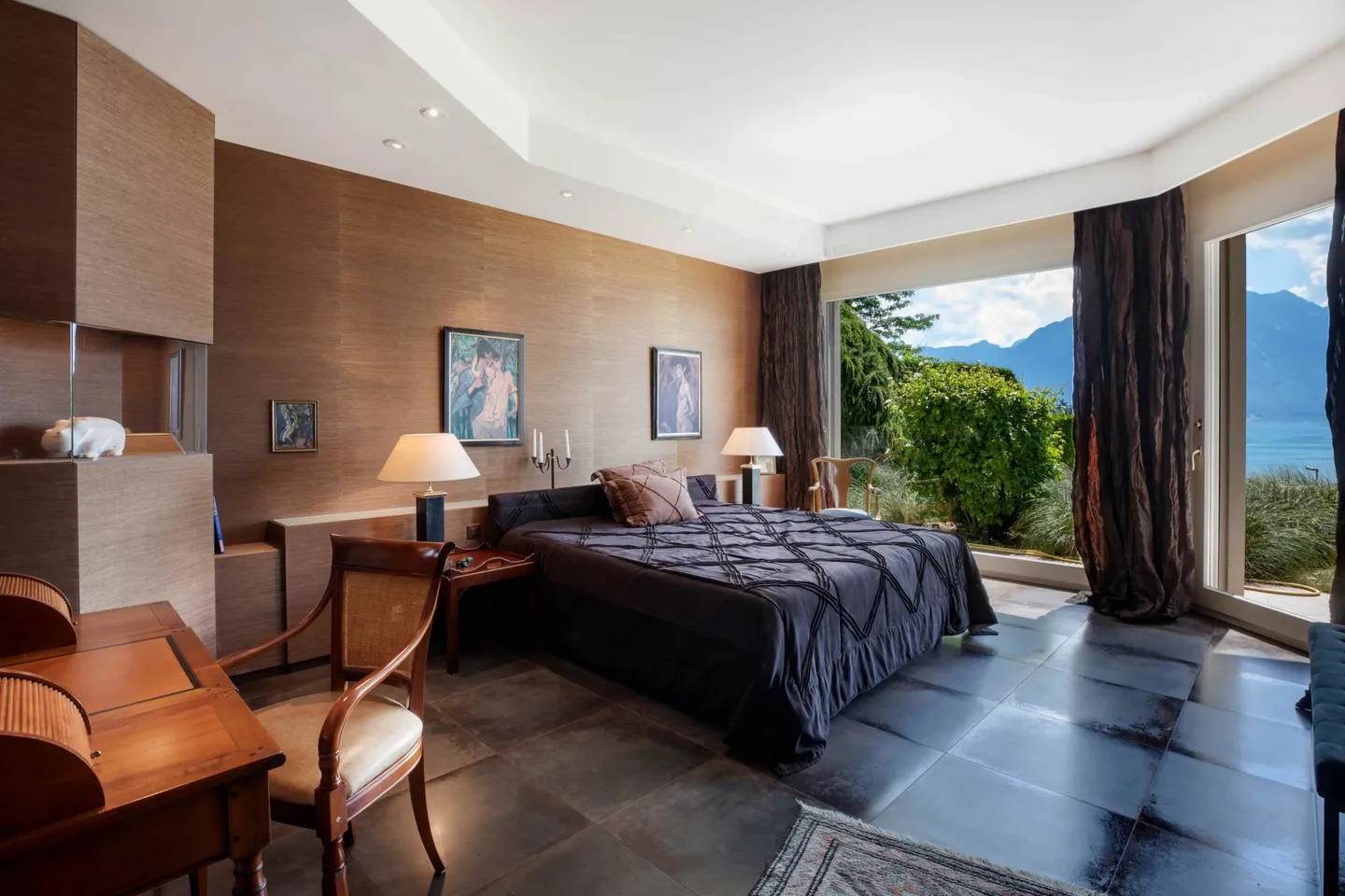 Meisterimmobilie mit 12 Zimmern und Außenpool - Foto 10 von 13