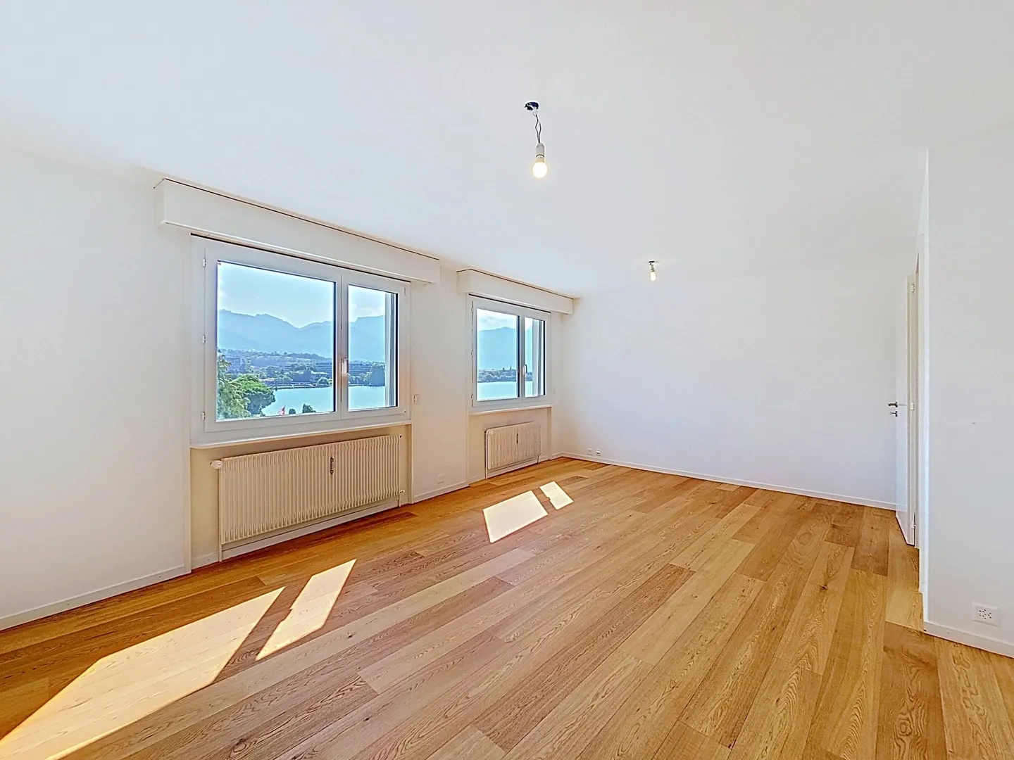 Splendide appartement rénové avec place d'amarrage dans port privé - Photo 11 of 13