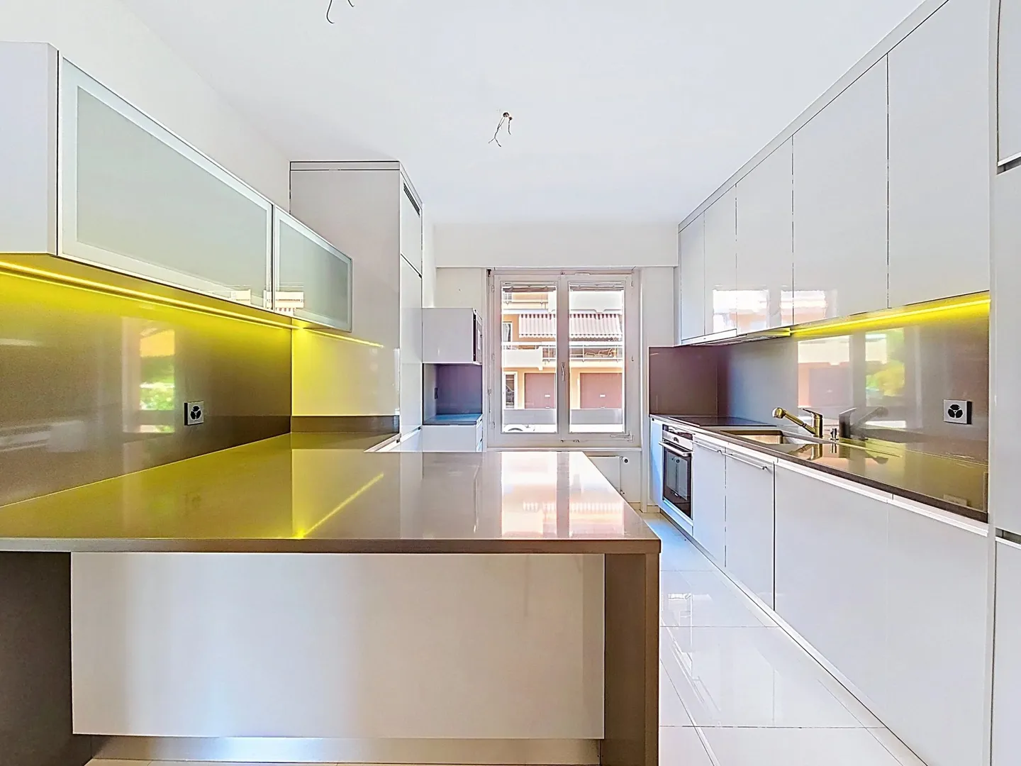 Very nice apartment in the charming village of Chernex - Photo 3 of 8