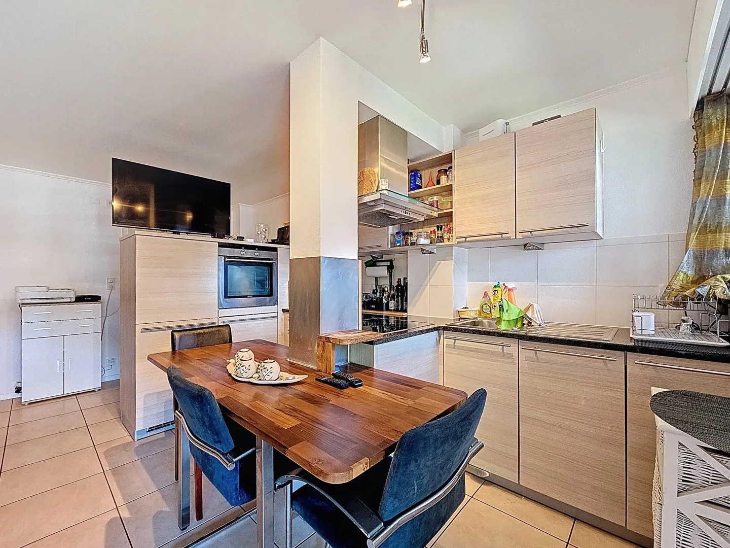 Investitore speciale, bel appartamento di 2 stanze con posto auto interno, vicino al lago - Foto 3 di 9